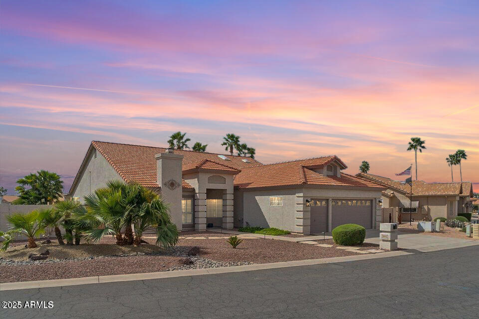 10925 E SILVERTREE Drive