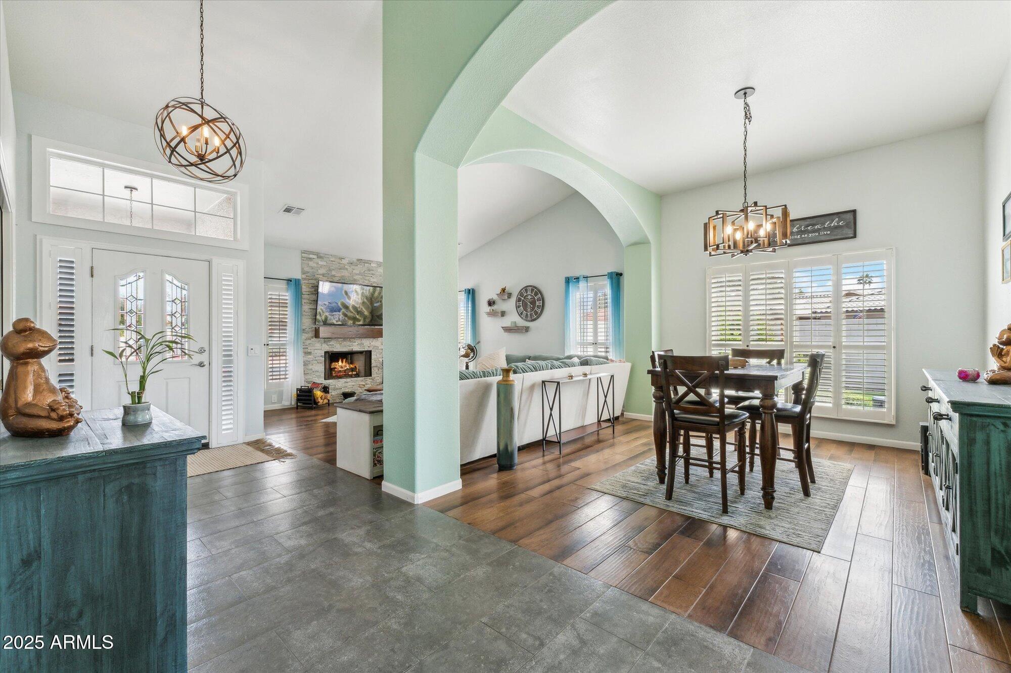 10925 E SILVERTREE Drive