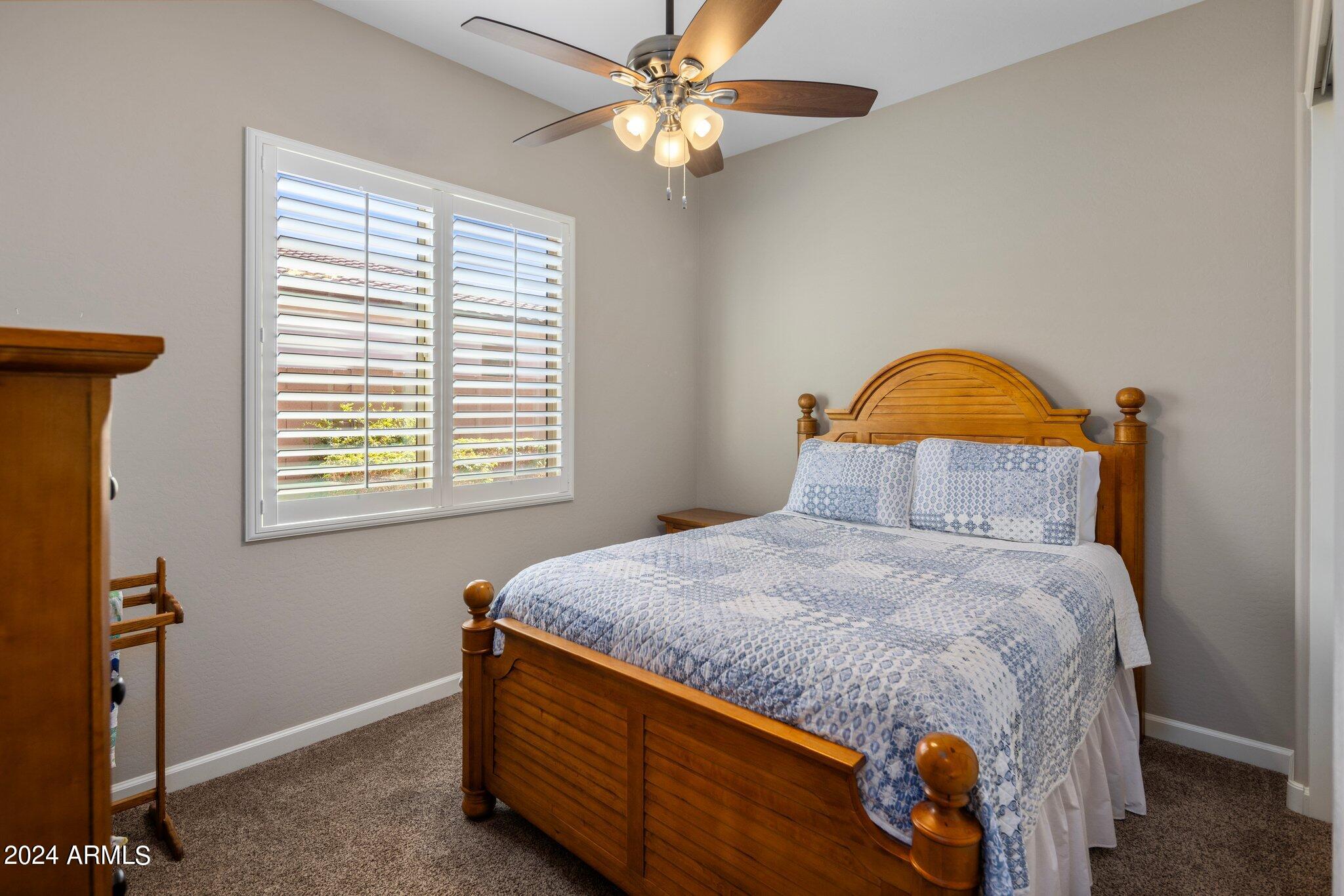 1163 E HOLBROOK Street