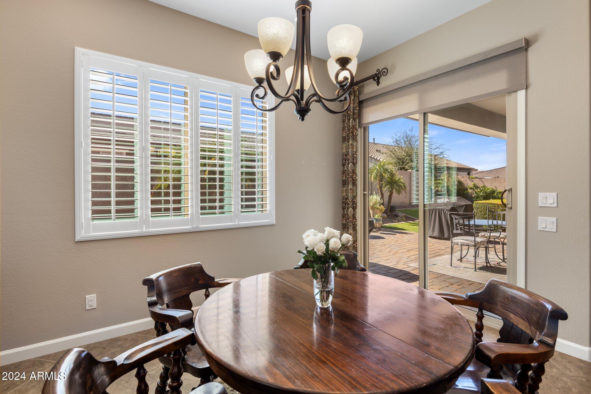 1163 E HOLBROOK Street