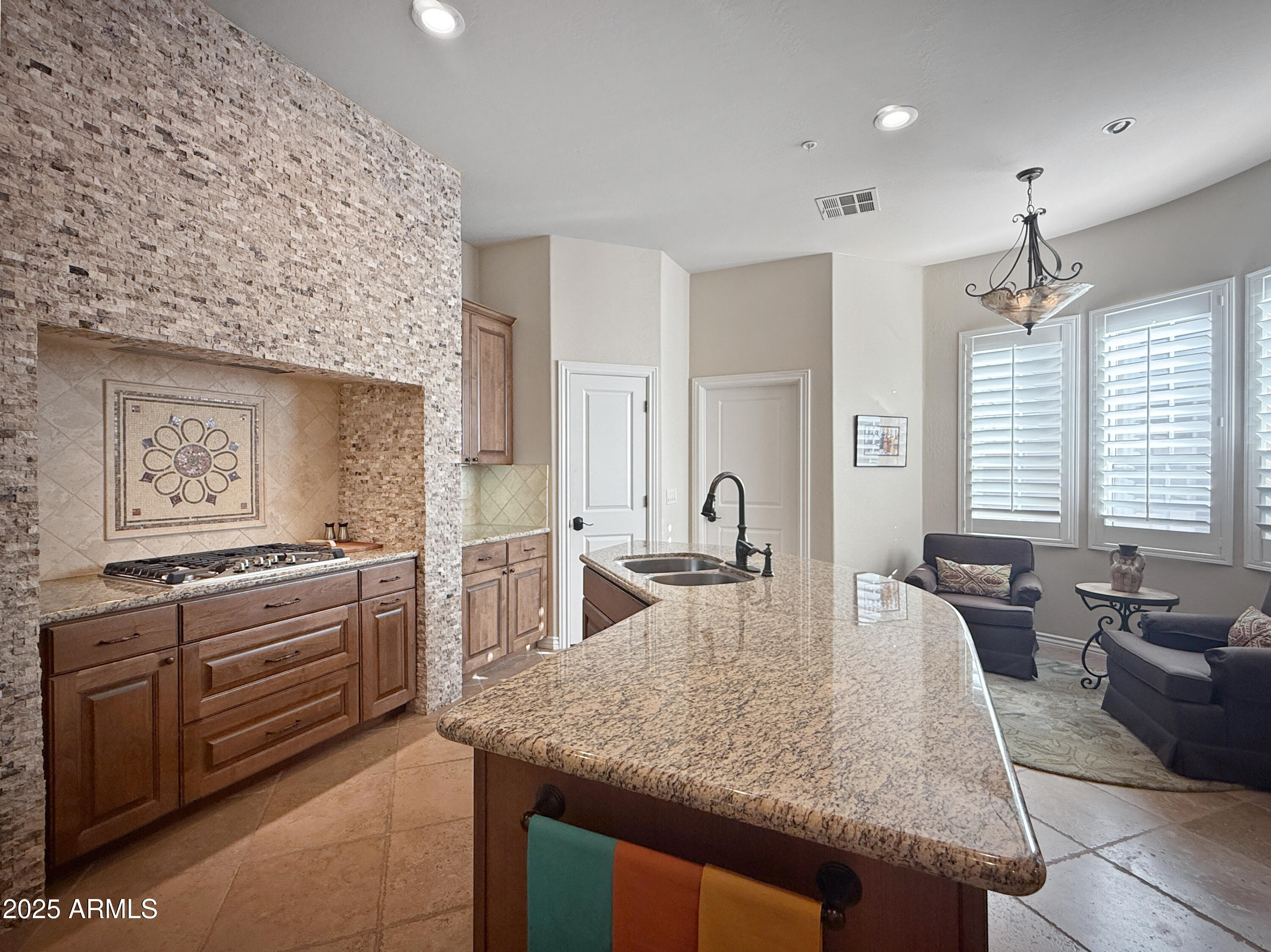 8964 E MOUNTAIN SPRING Road