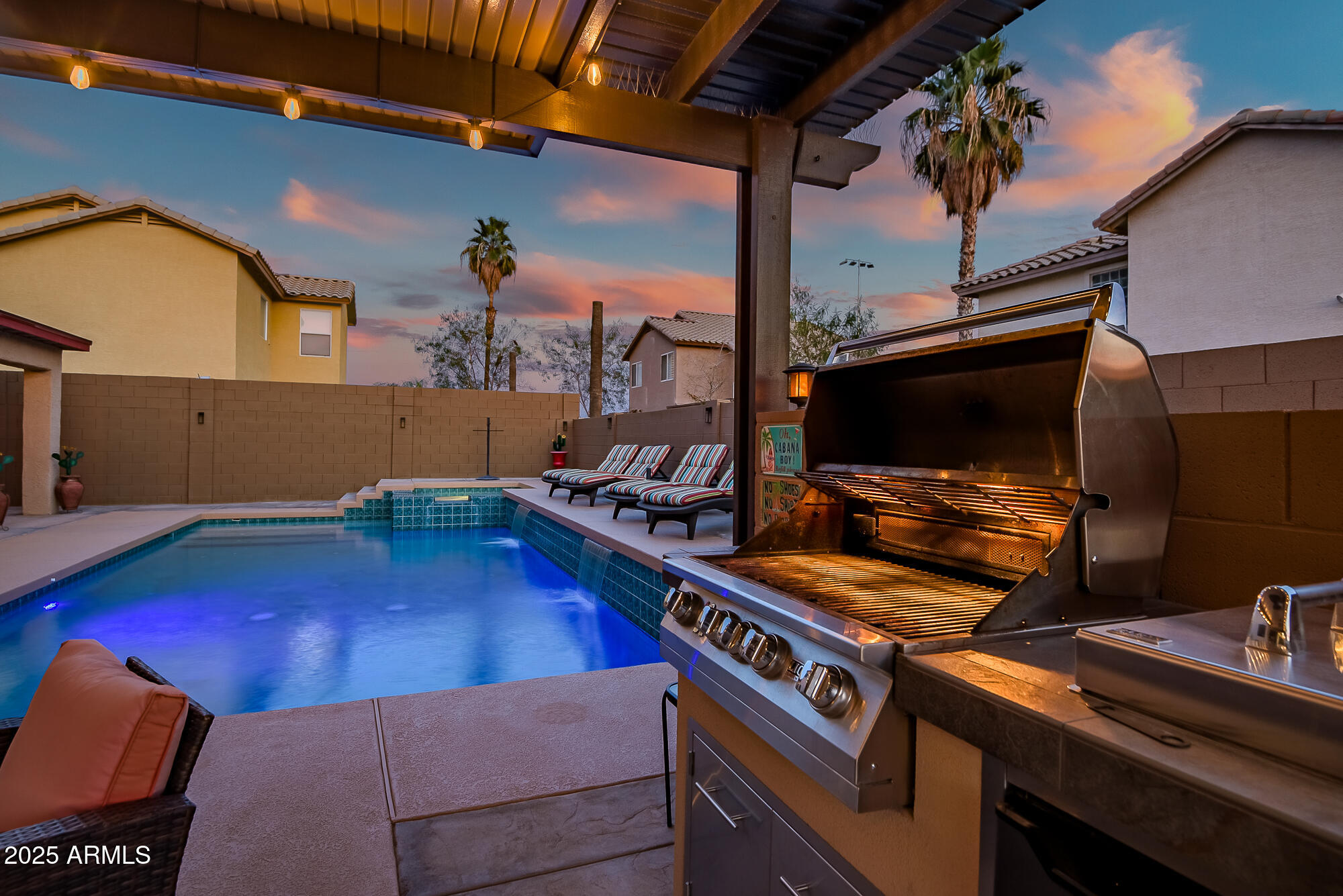 16021 W SHERMAN Street