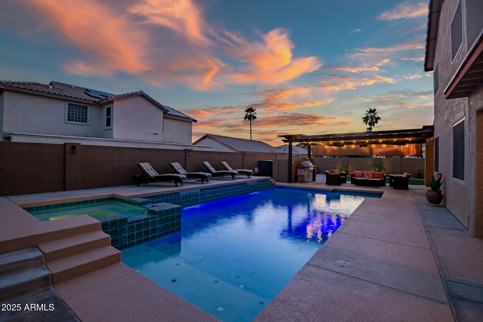 16021 W SHERMAN Street