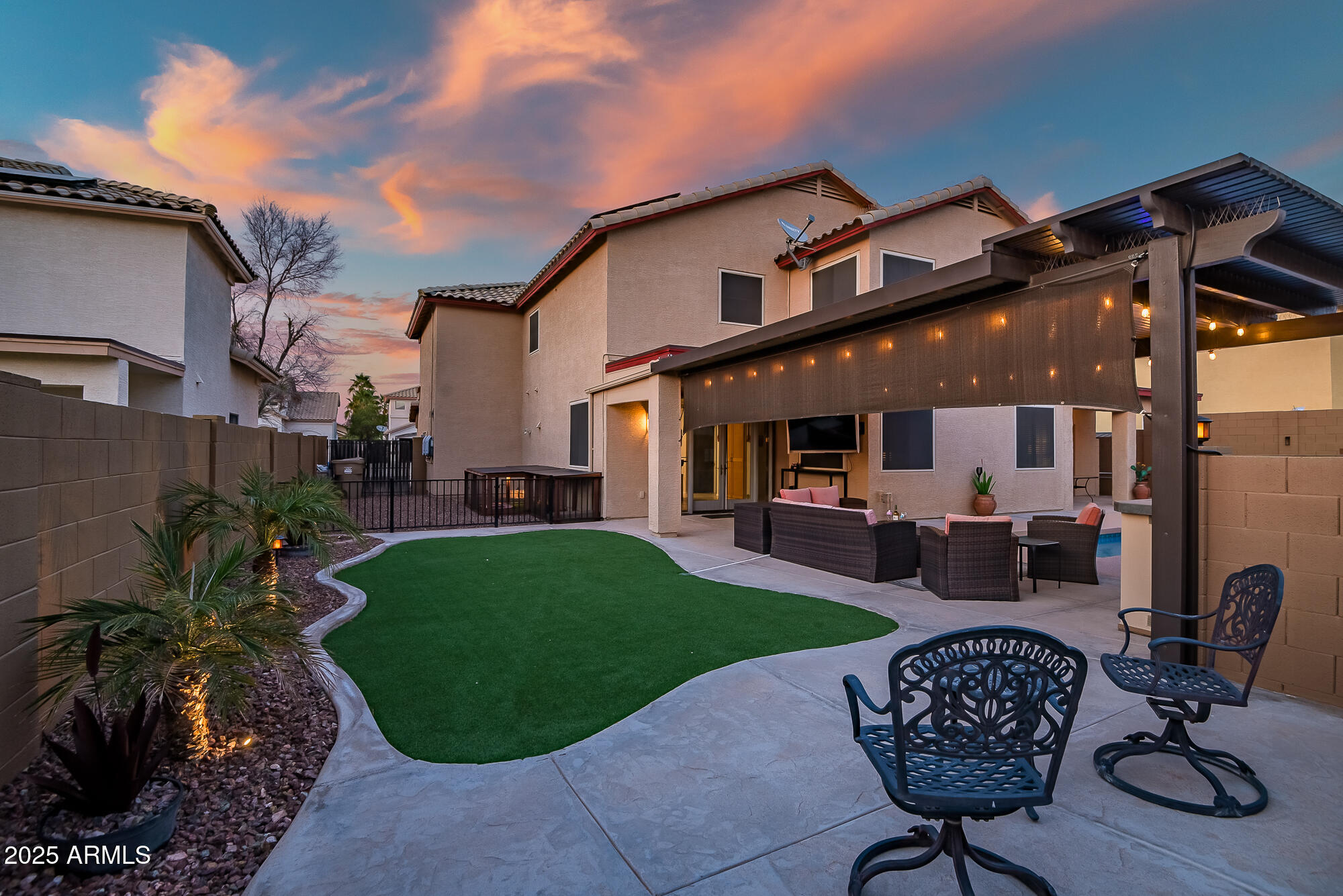 16021 W SHERMAN Street