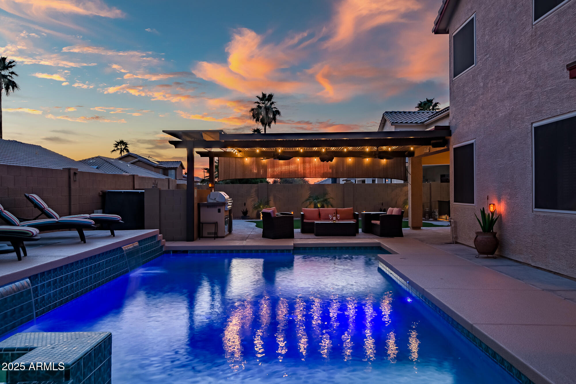 16021 W SHERMAN Street