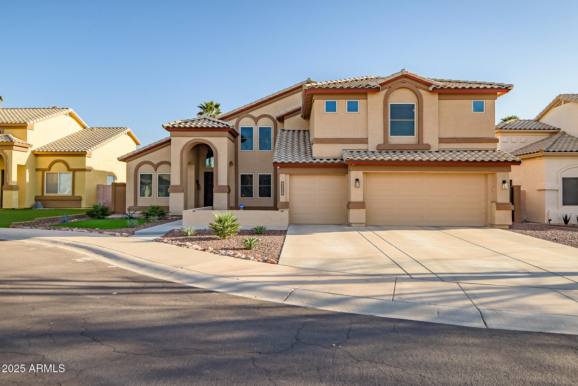 16021 W SHERMAN Street