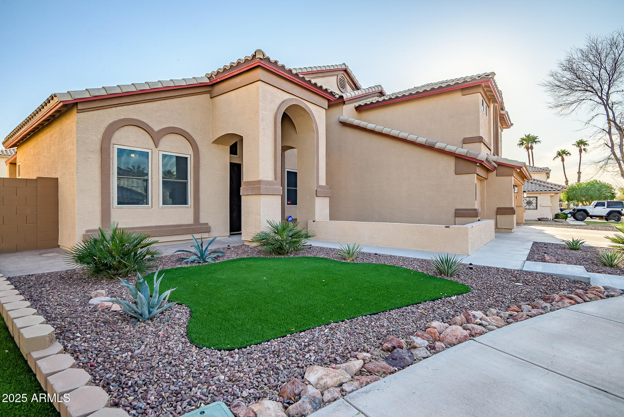 16021 W SHERMAN Street