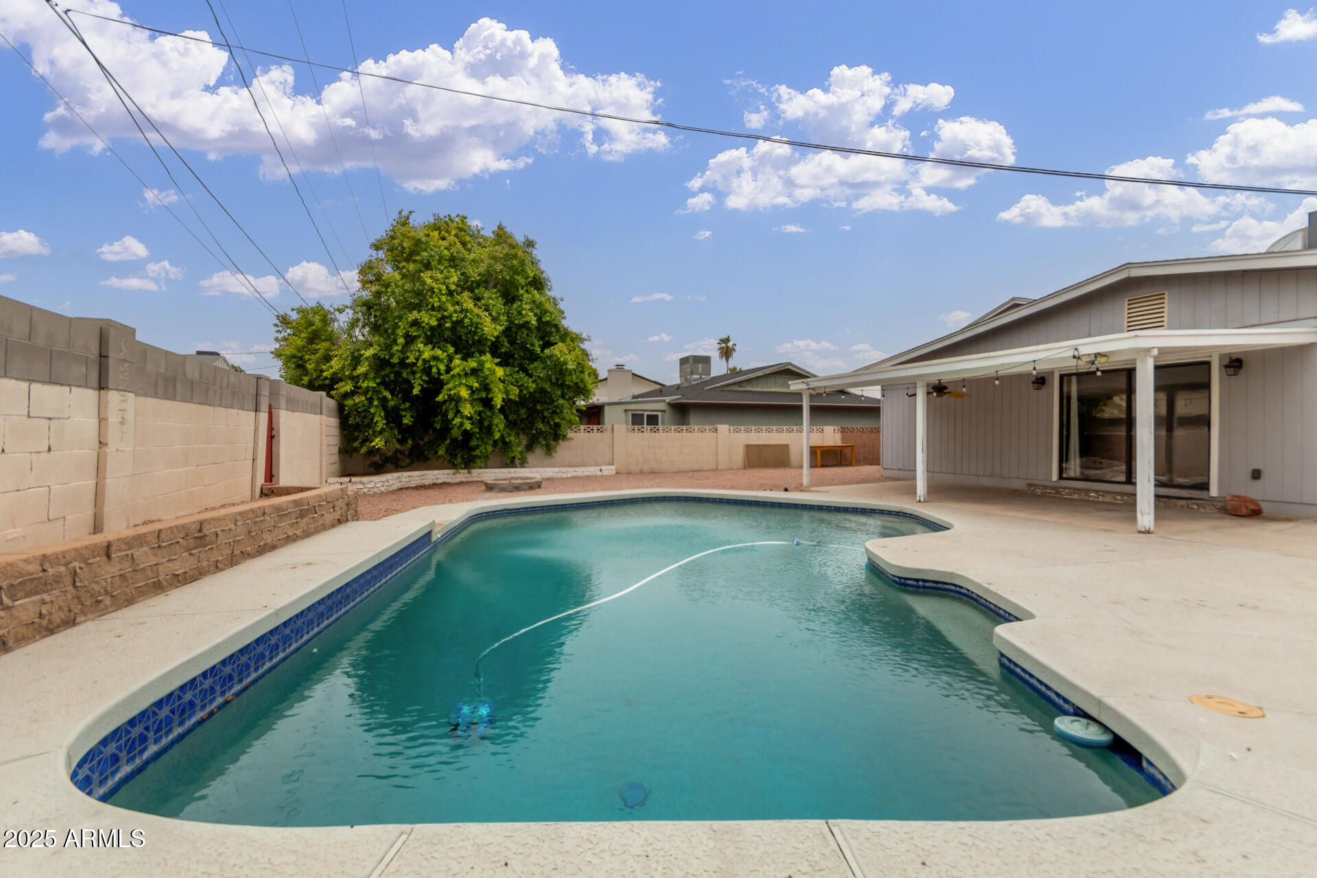 4700 S GRANDVIEW Avenue