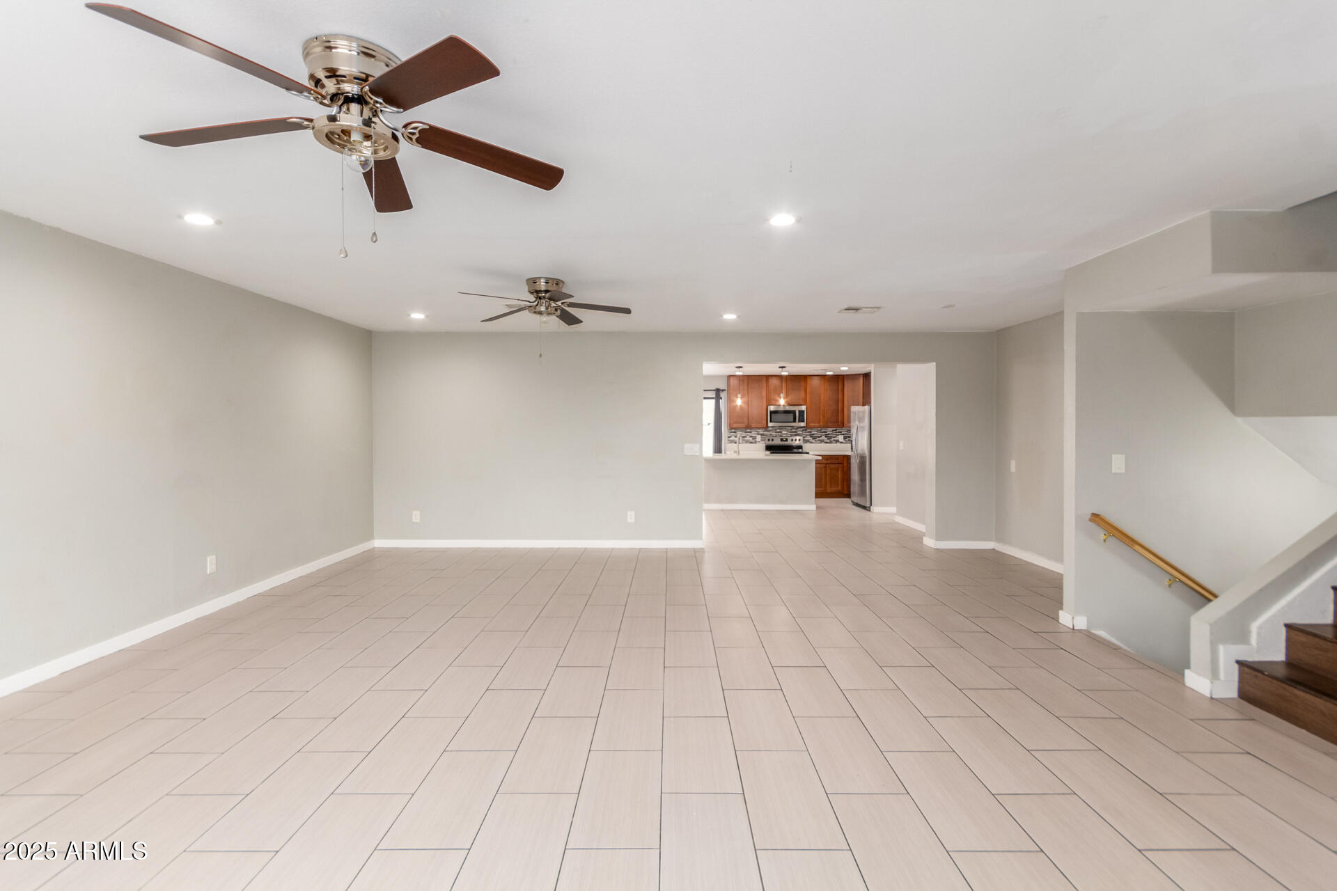 4700 S GRANDVIEW Avenue