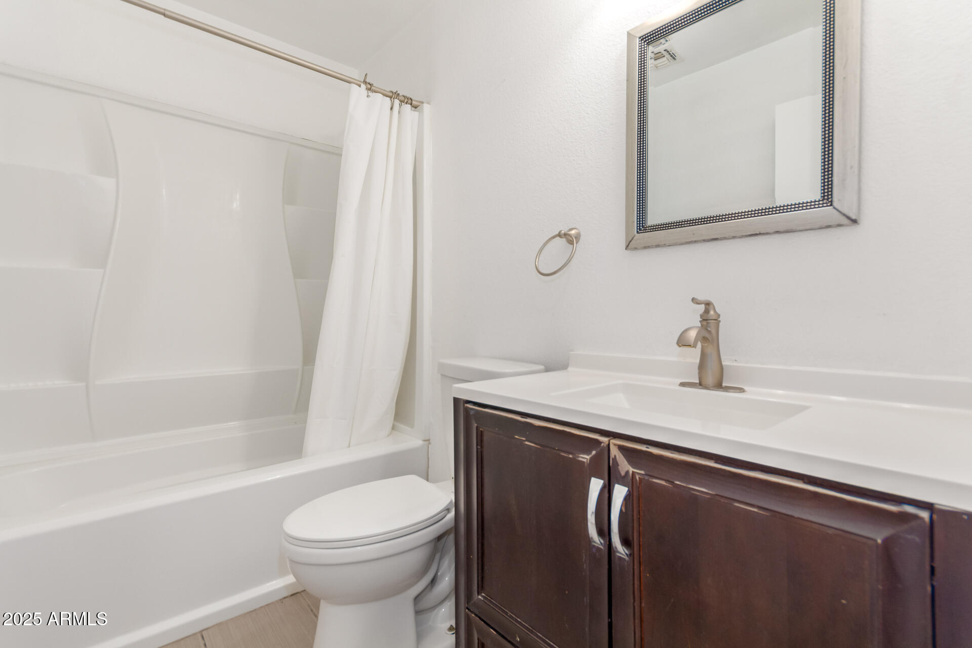 4700 S GRANDVIEW Avenue