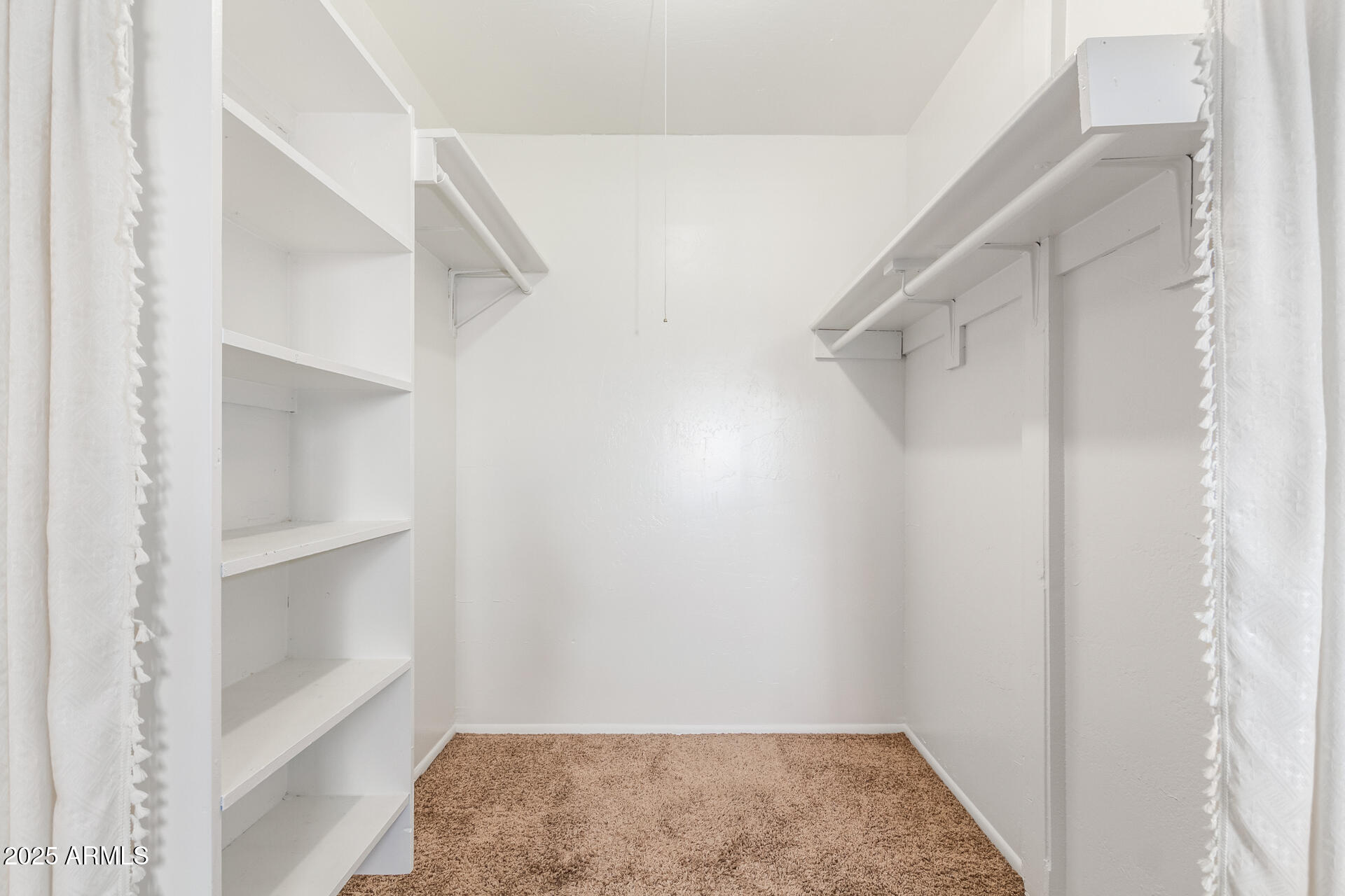 3312 S VENTURA Drive