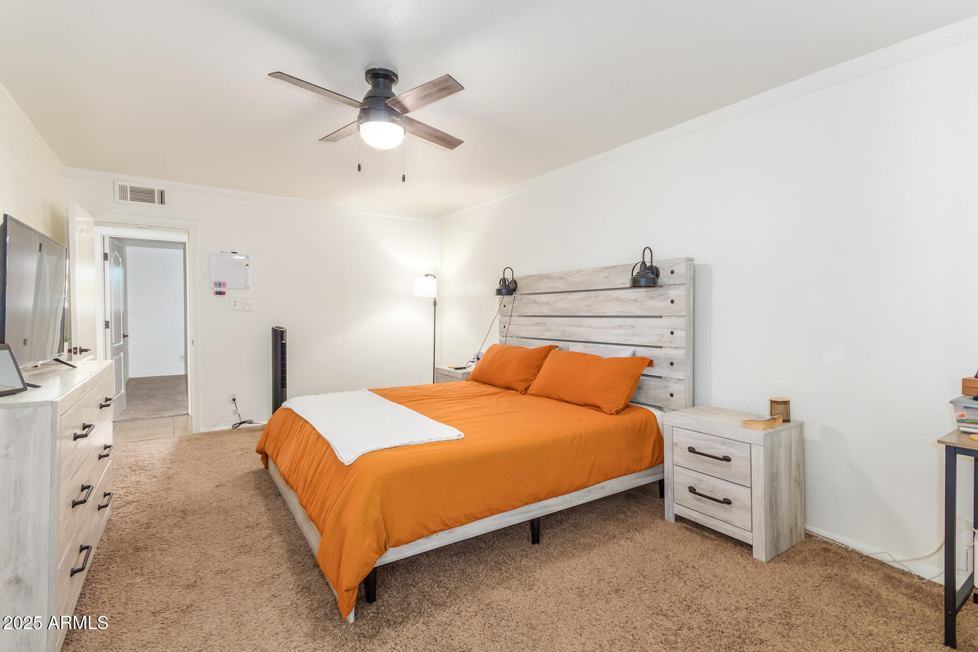 3312 S VENTURA Drive