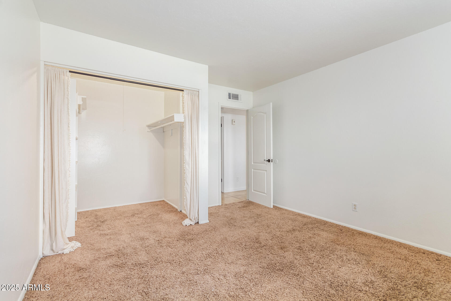 3312 S VENTURA Drive