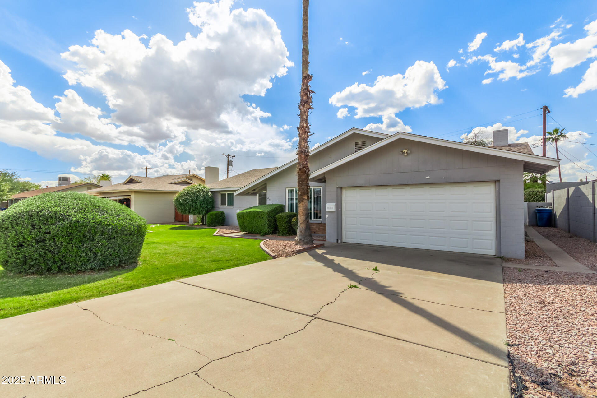 3312 S VENTURA Drive