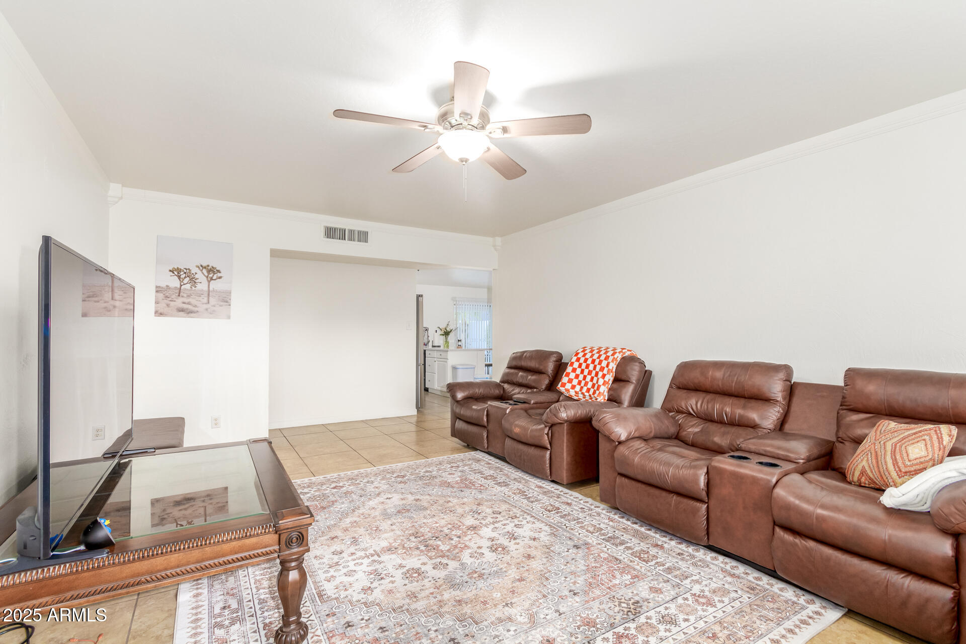 3312 S VENTURA Drive