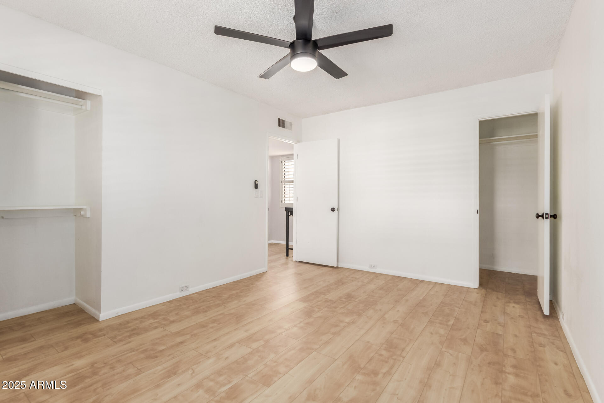 1817 E HAYWARD Avenue, 3