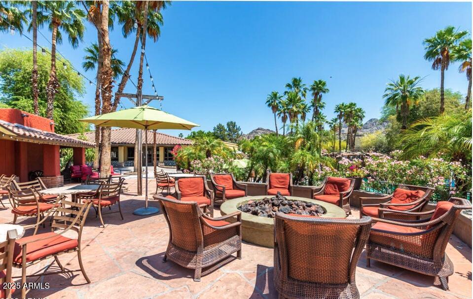 1817 E HAYWARD Avenue, 3