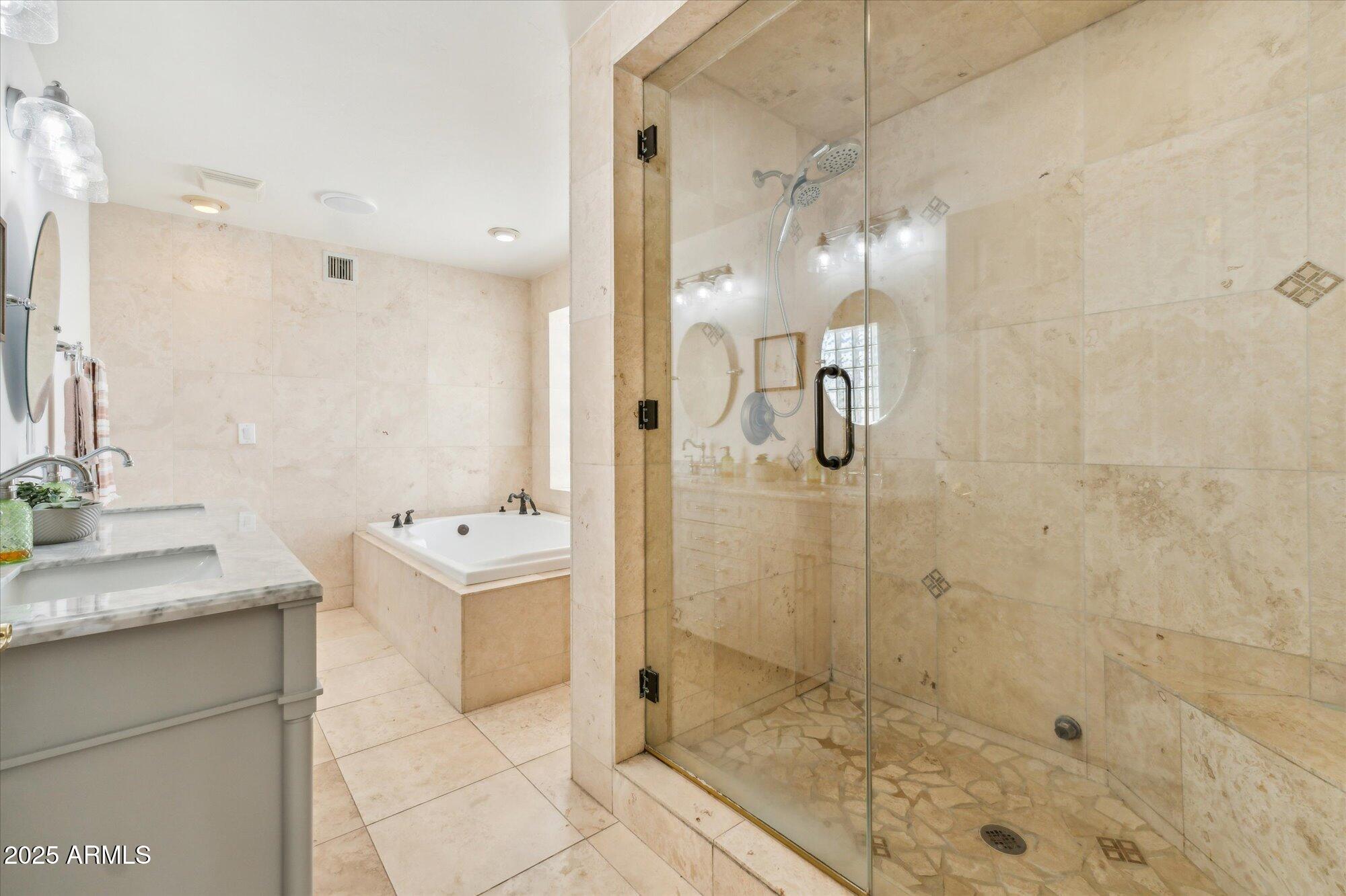 14401 N CORAL GABLES Drive