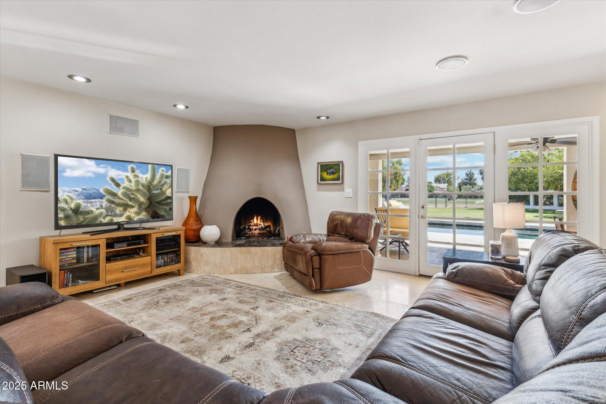 14401 N CORAL GABLES Drive