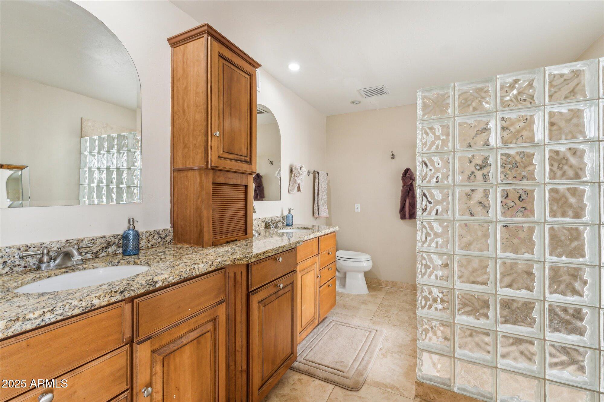 14401 N CORAL GABLES Drive