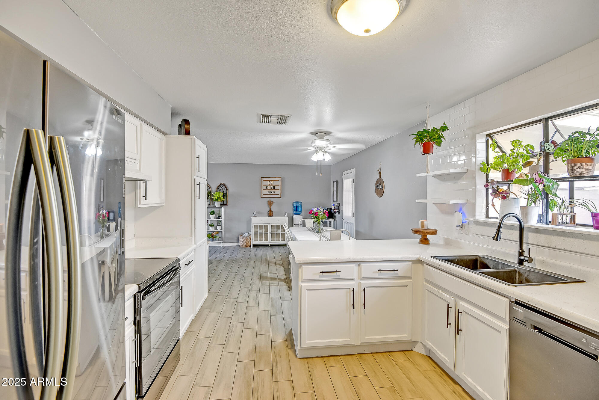 8931 W IRONWOOD Drive