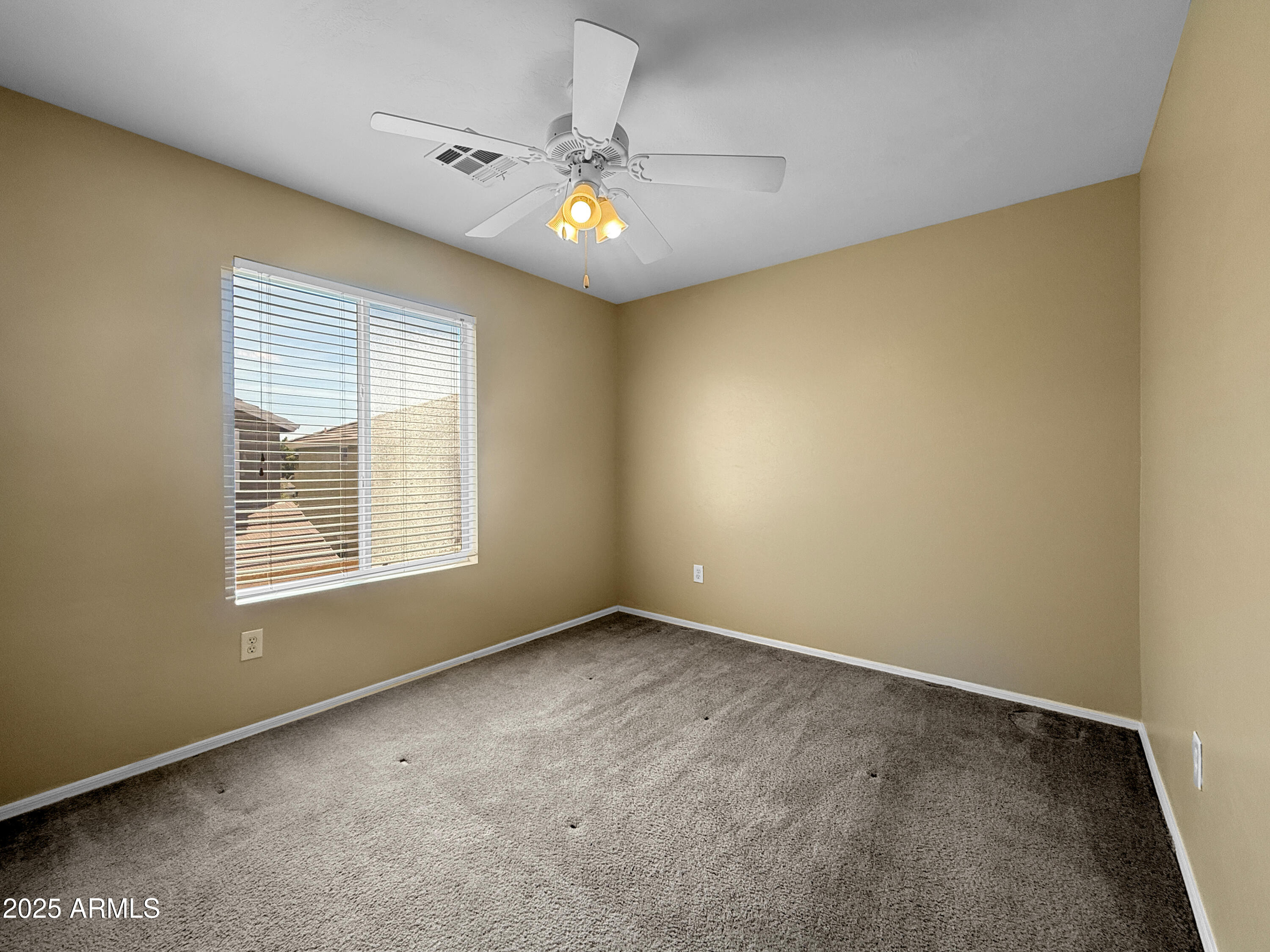 3029 W FERRUCCIO Place