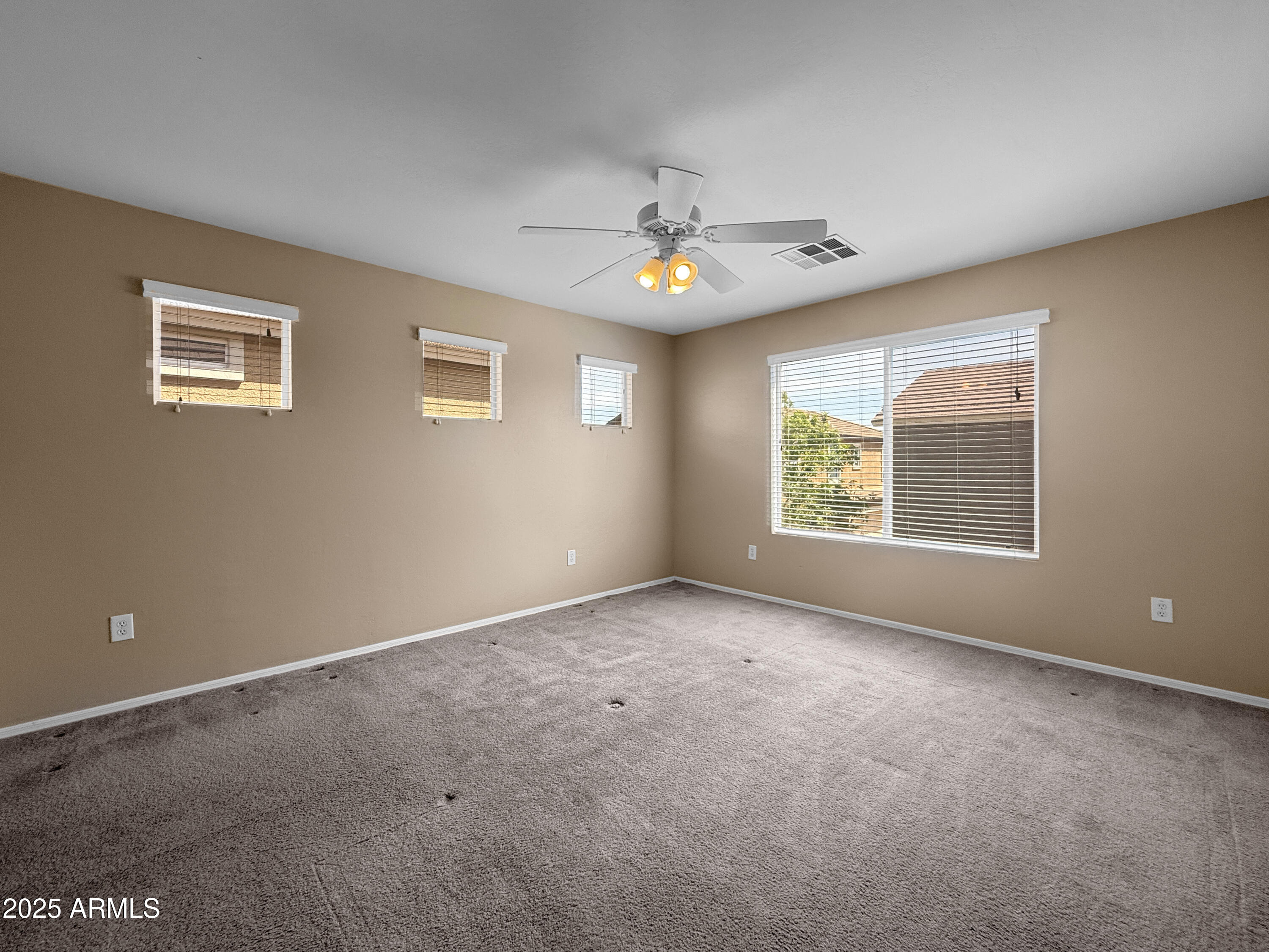 3029 W FERRUCCIO Place