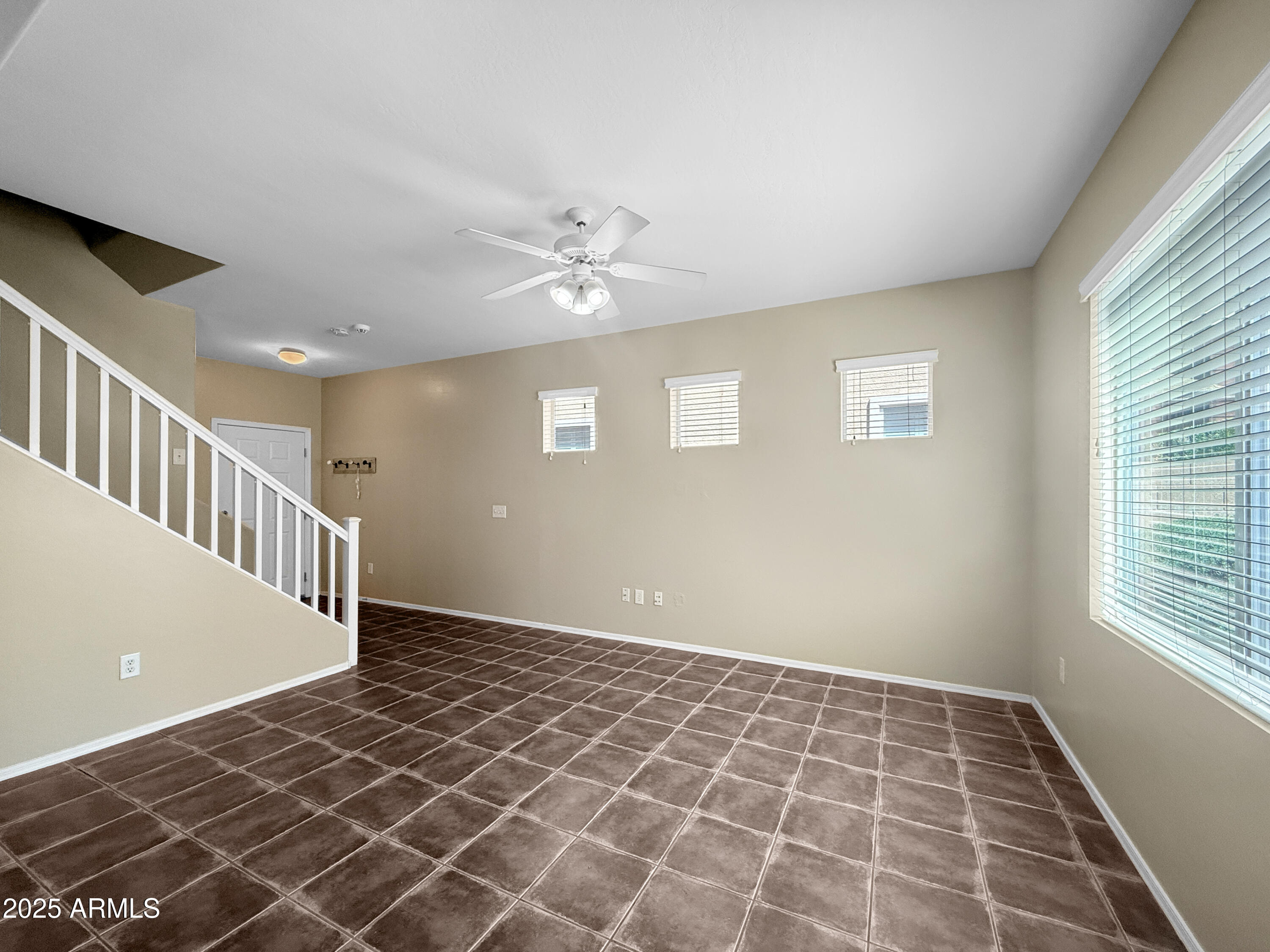 3029 W FERRUCCIO Place