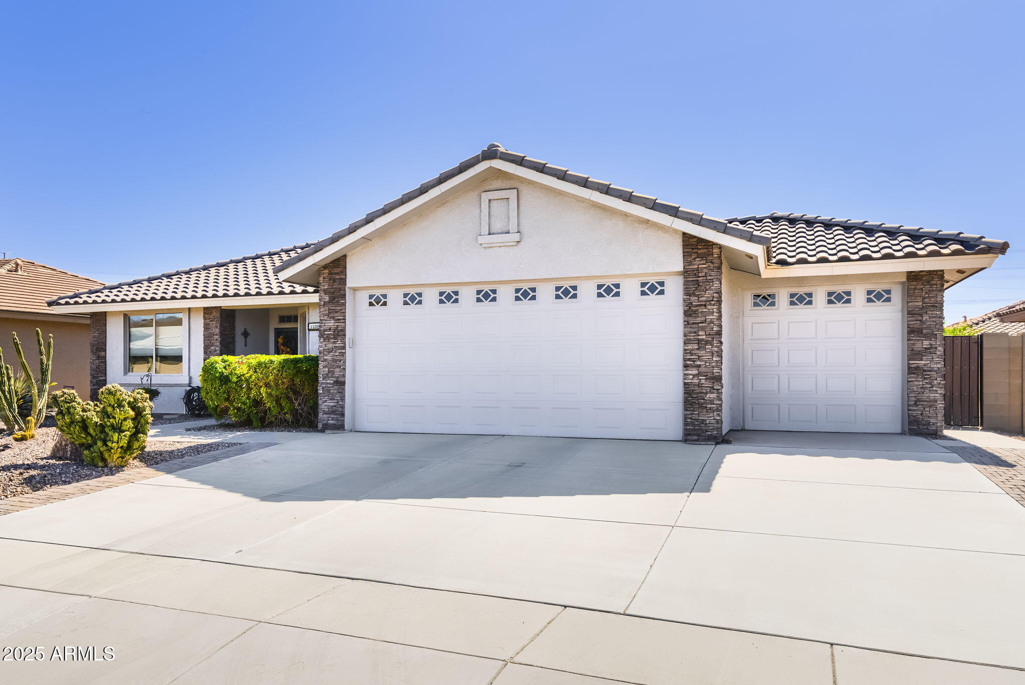 11209 E OCASO Avenue