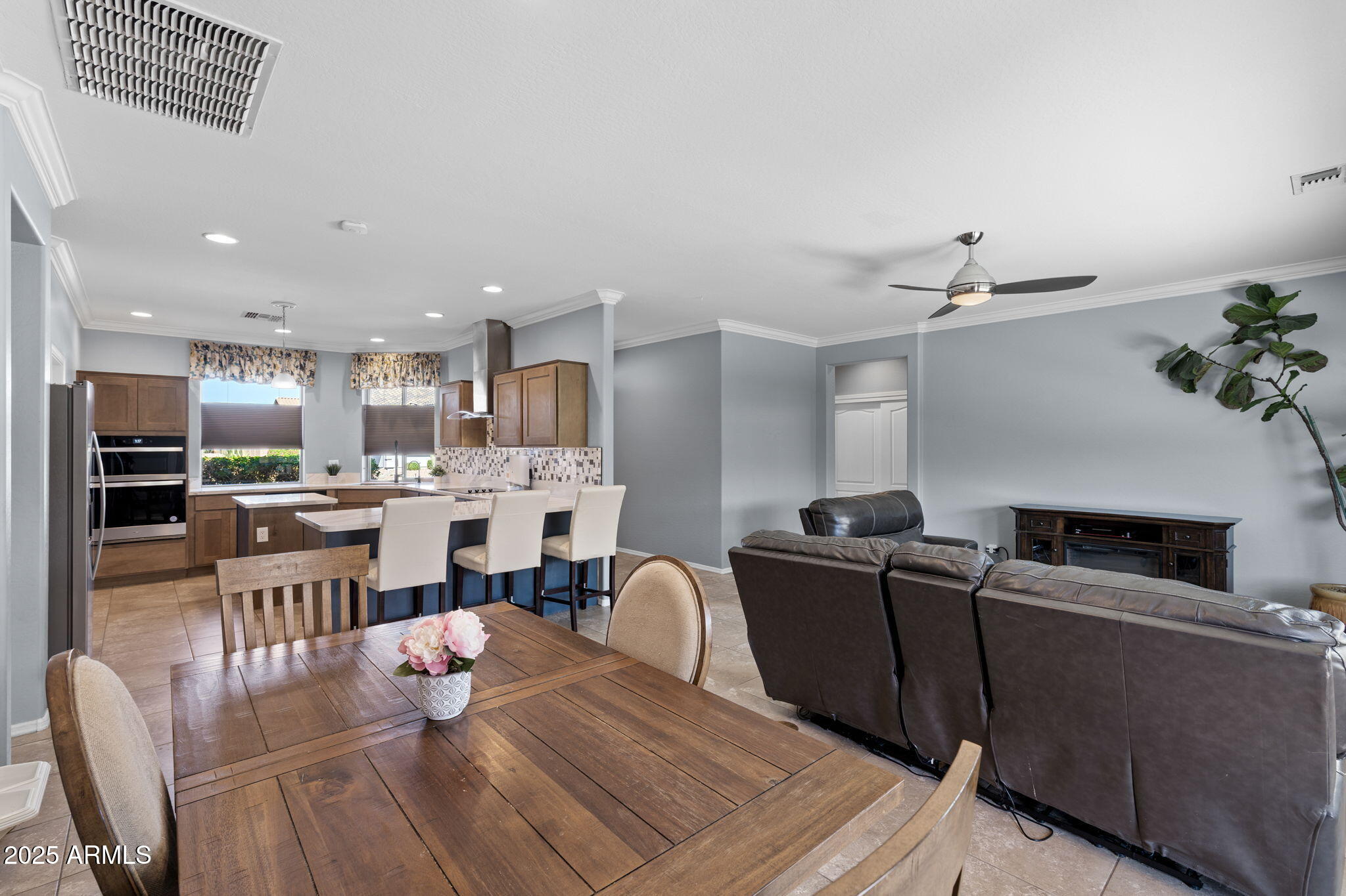 11209 E OCASO Avenue