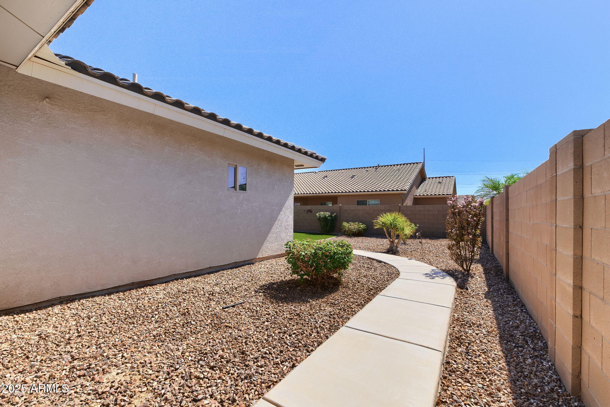 11209 E OCASO Avenue