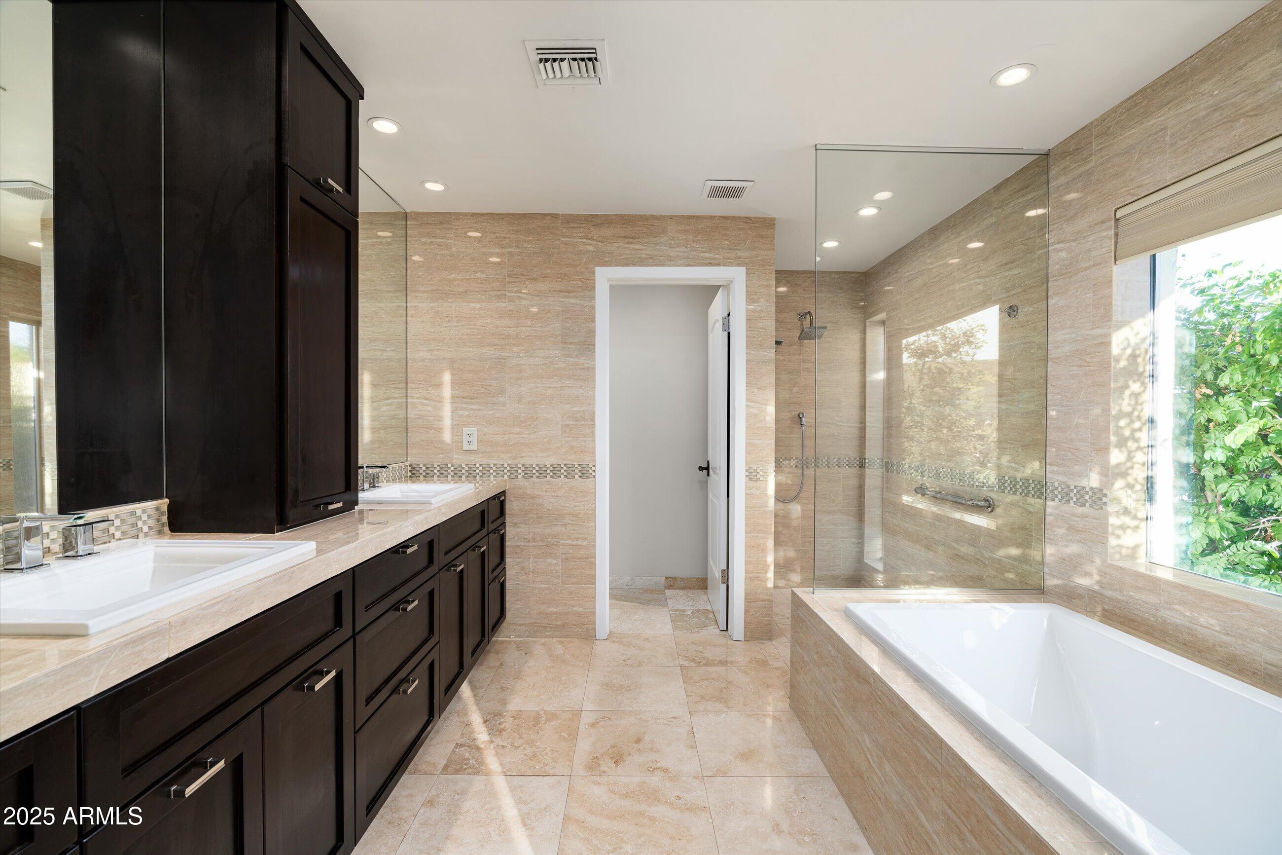 3901 E SAN MIGUEL Avenue