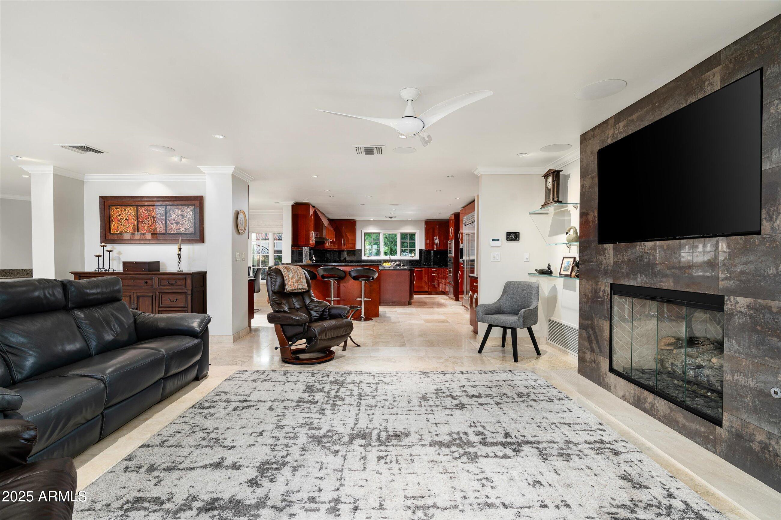 3901 E SAN MIGUEL Avenue