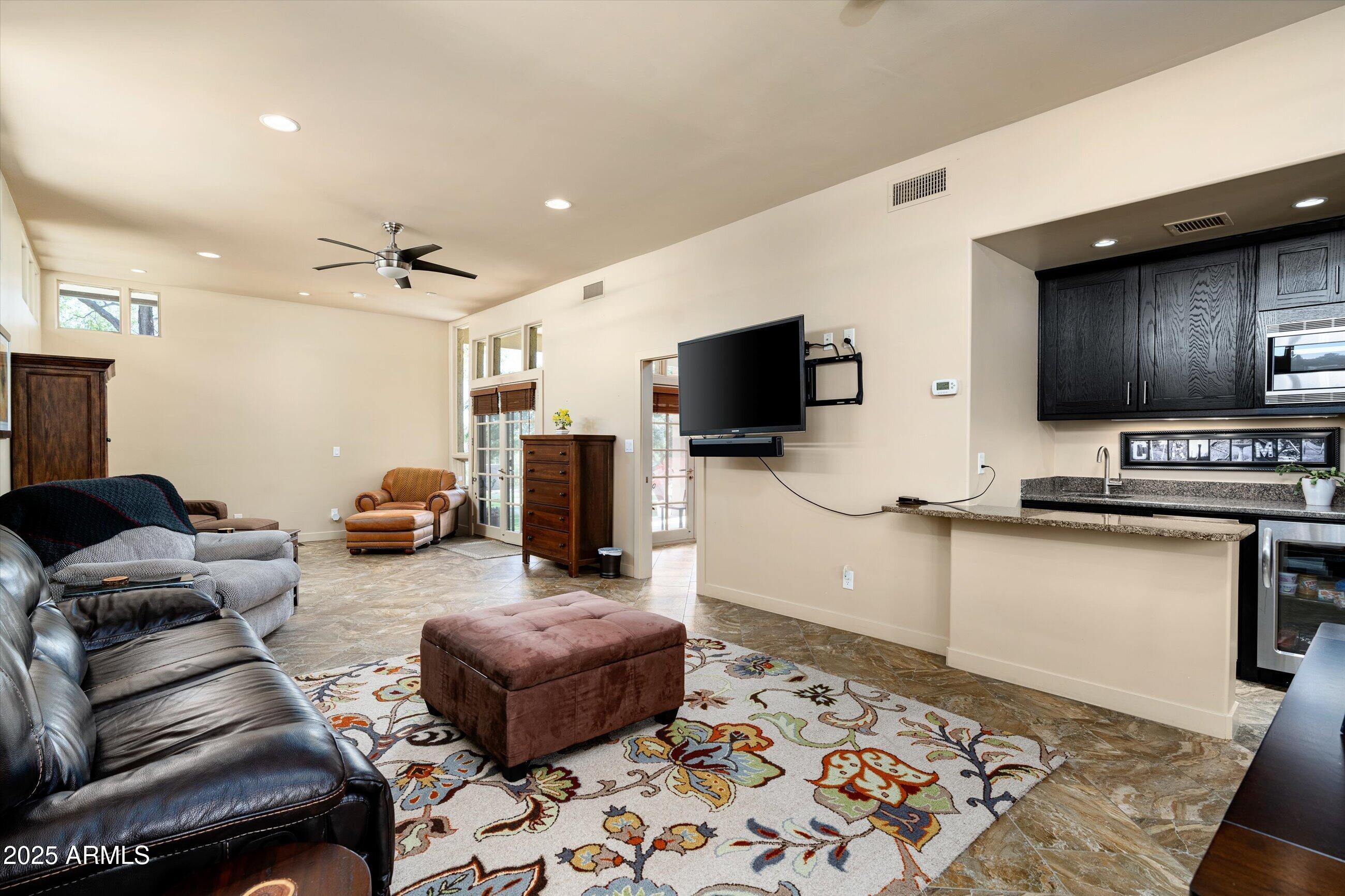 3901 E SAN MIGUEL Avenue