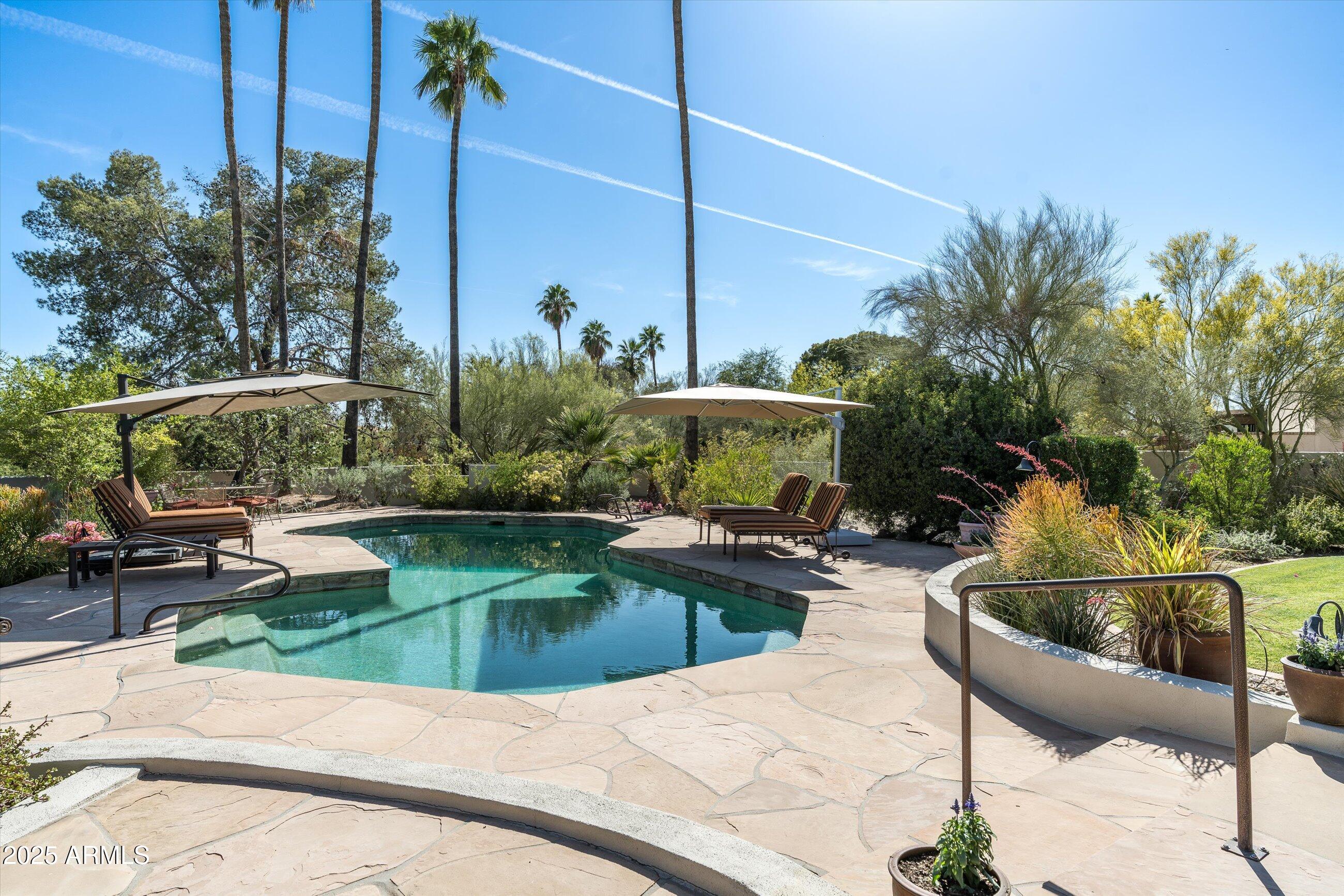 3901 E SAN MIGUEL Avenue