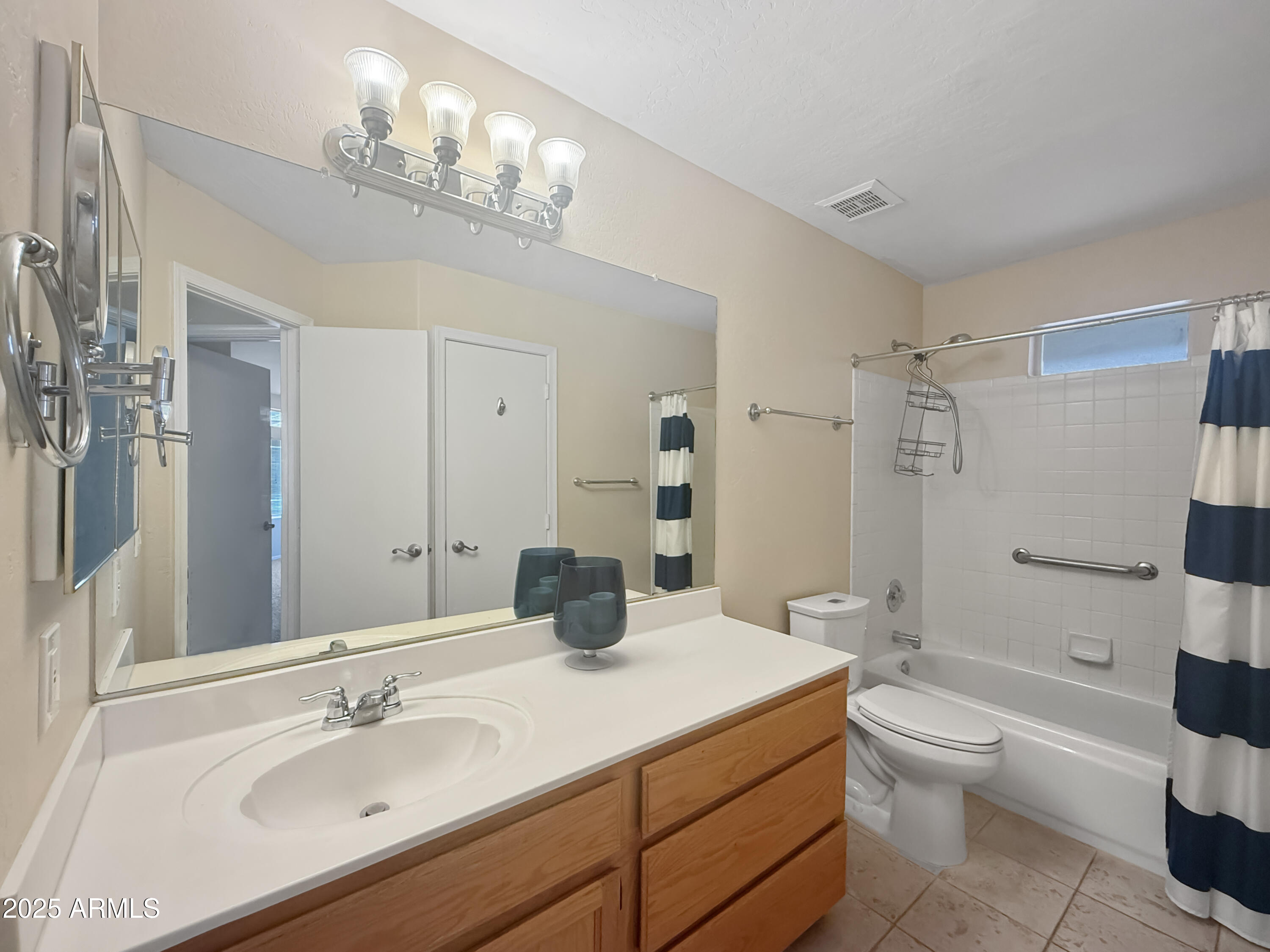 8339 W BLUEFIELD Avenue