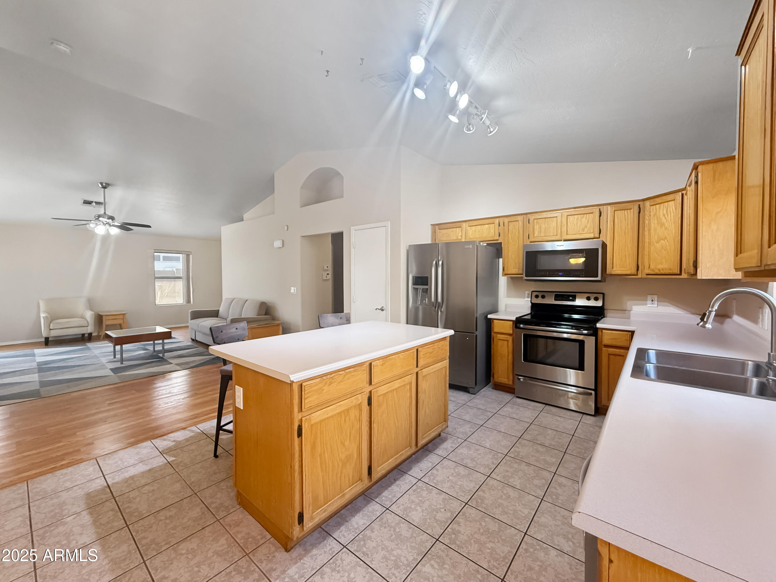 8339 W BLUEFIELD Avenue