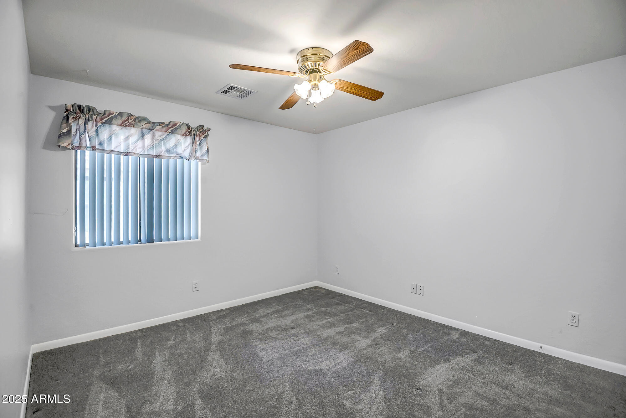 13416 W VENTURA Street