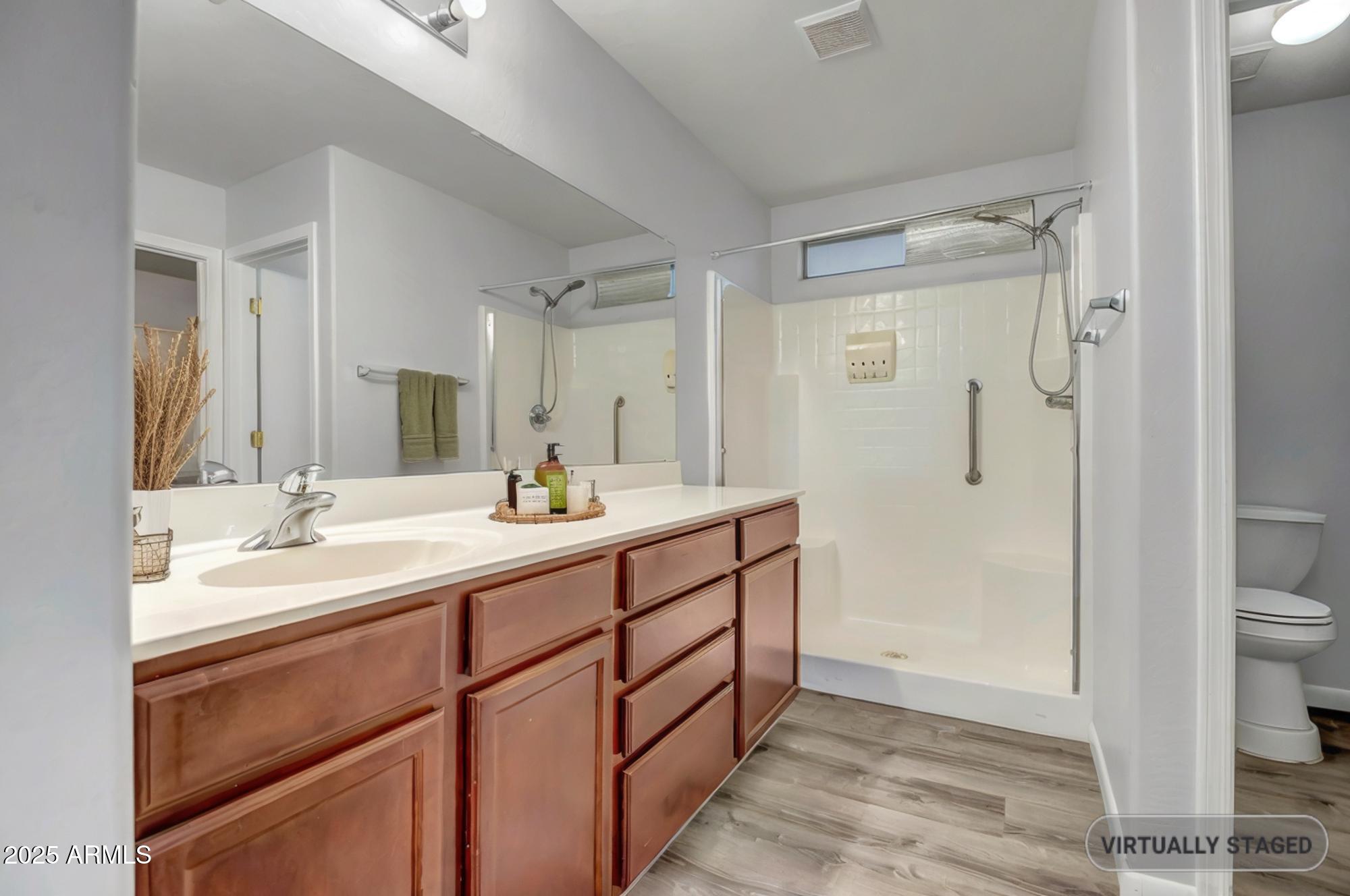 13416 W VENTURA Street