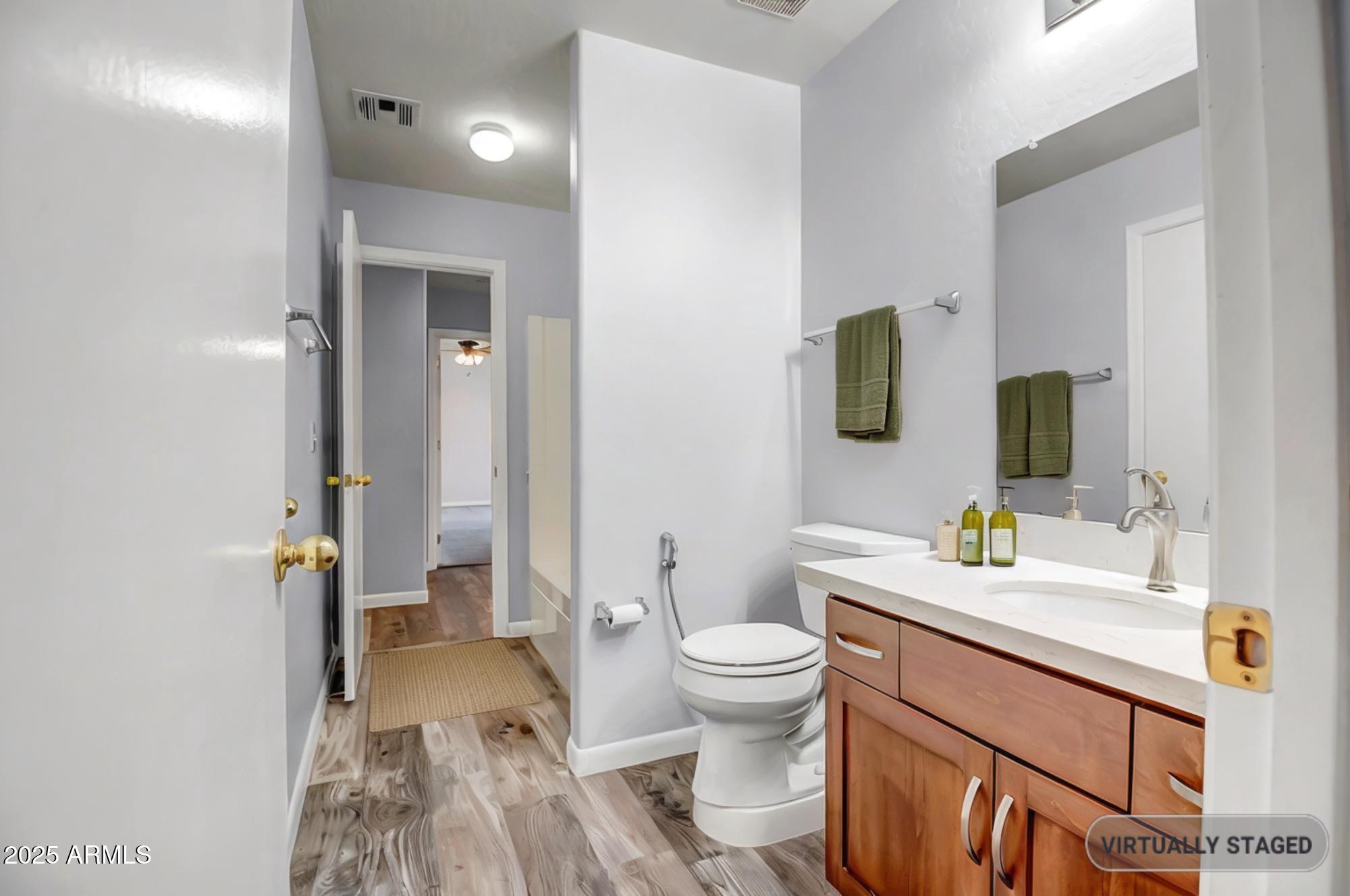 13416 W VENTURA Street