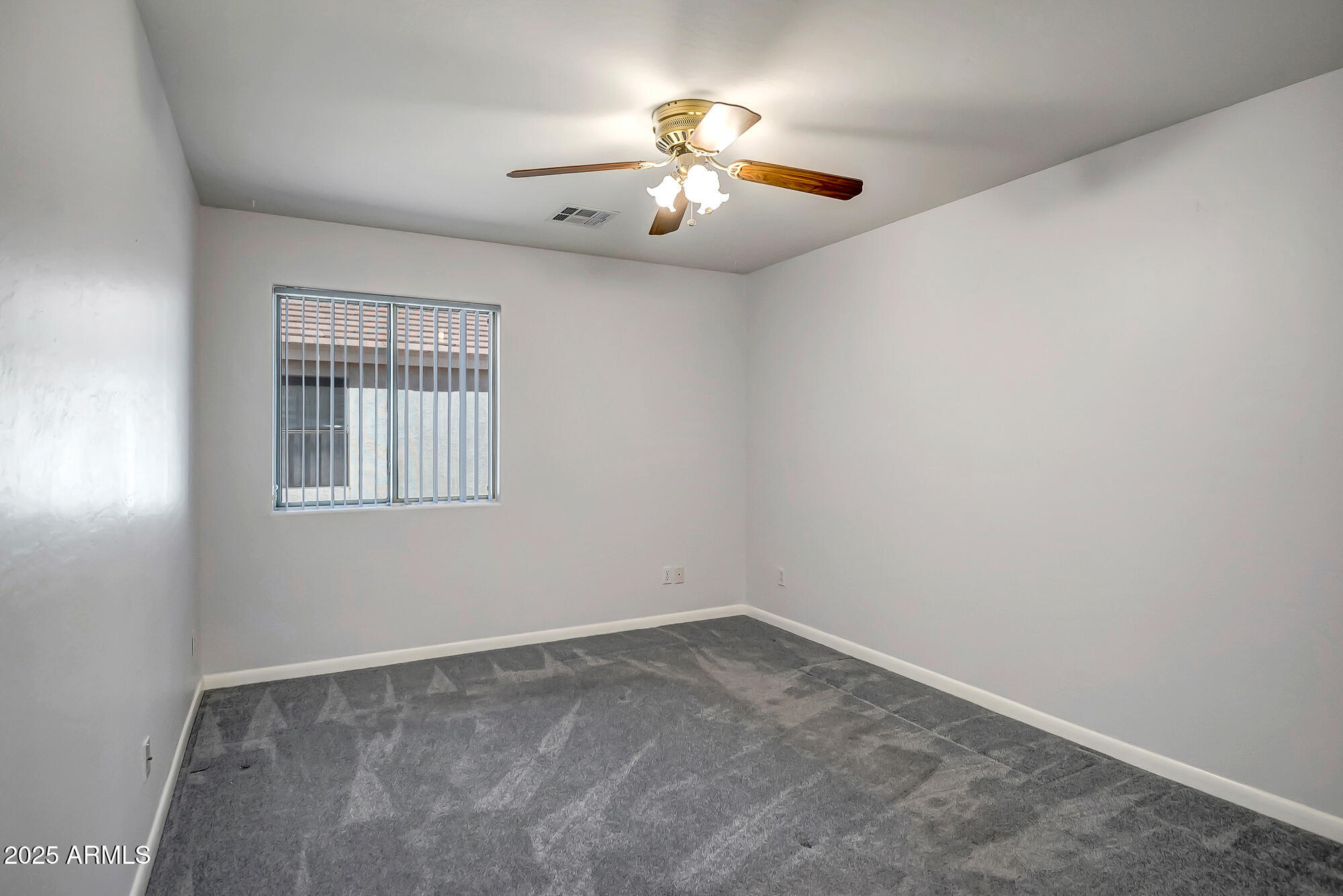 13416 W VENTURA Street