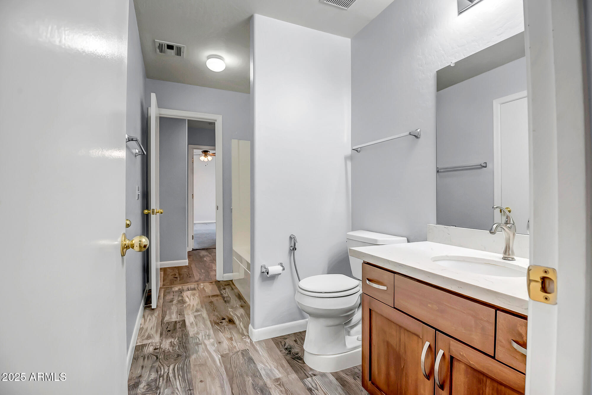 13416 W VENTURA Street