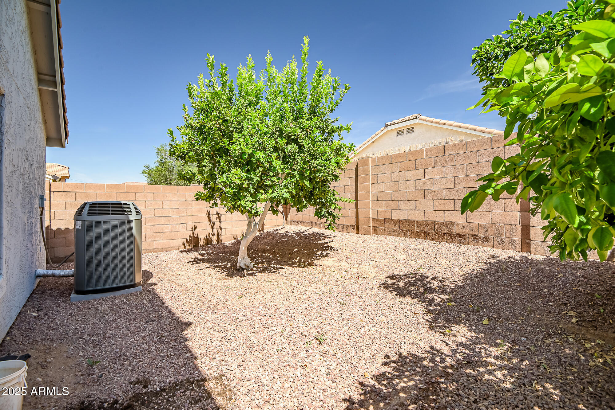 13416 W VENTURA Street