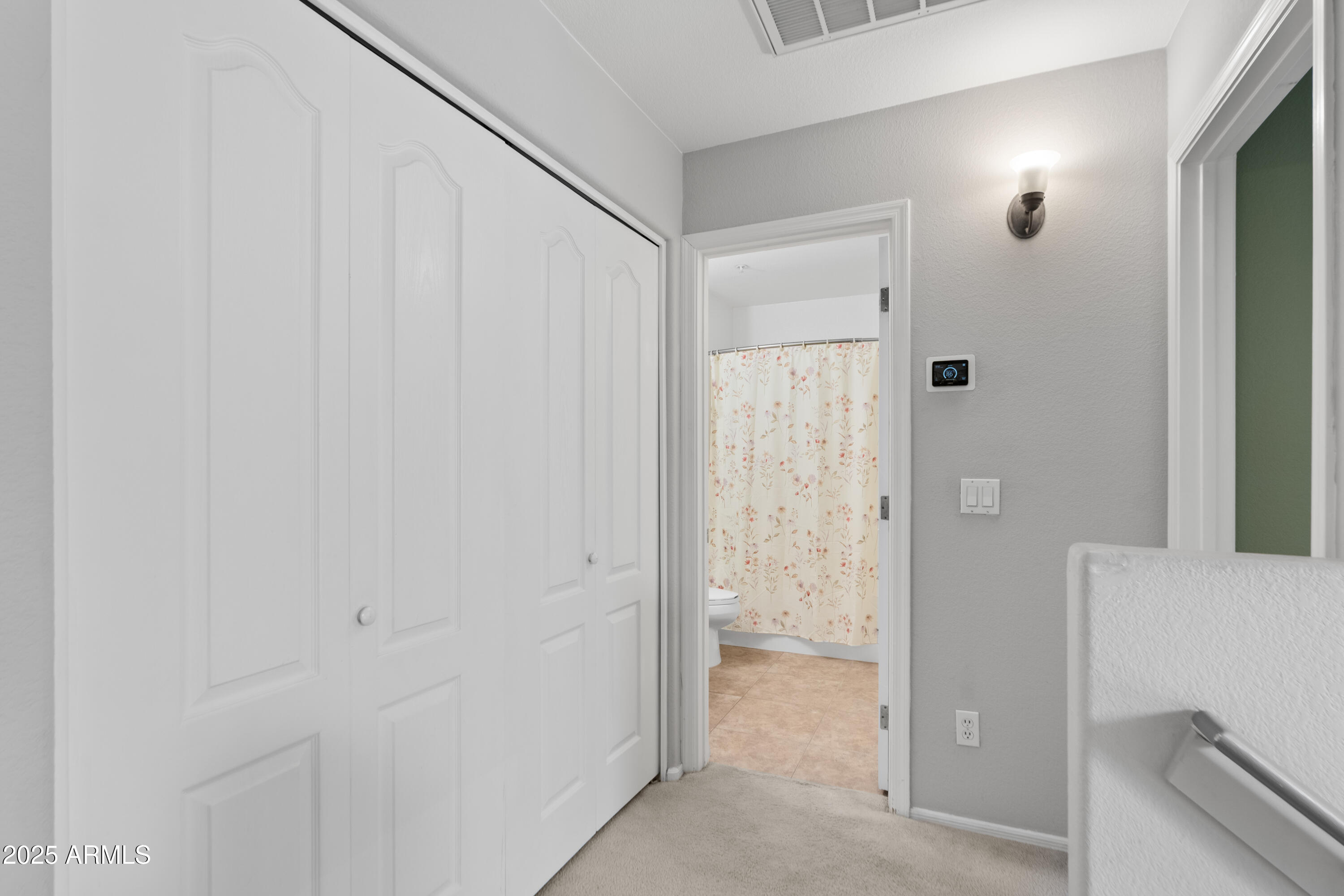 2201 N COMANCHE Drive, 1094