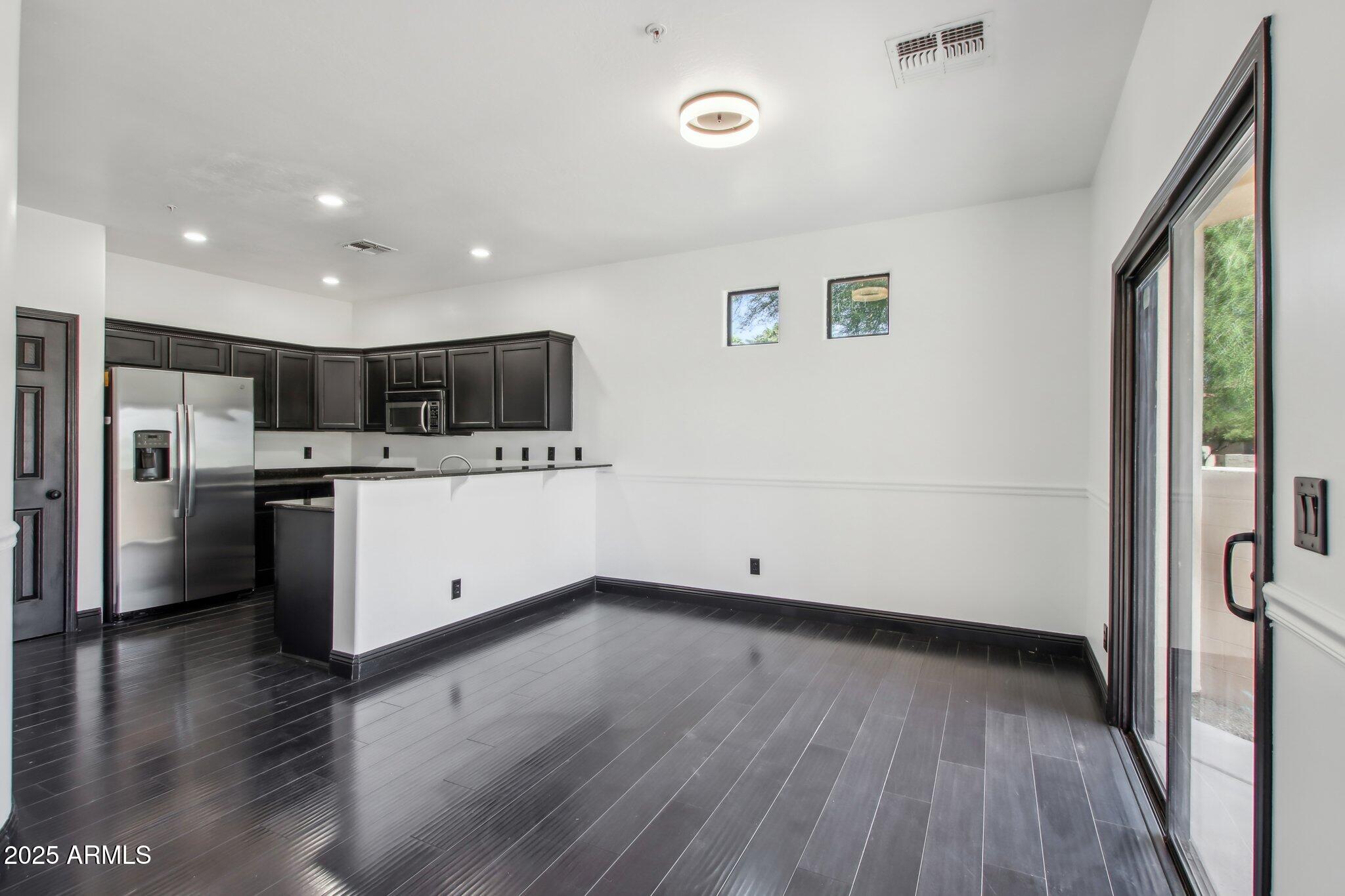 7601 E ROOSEVELT Street, 1007
