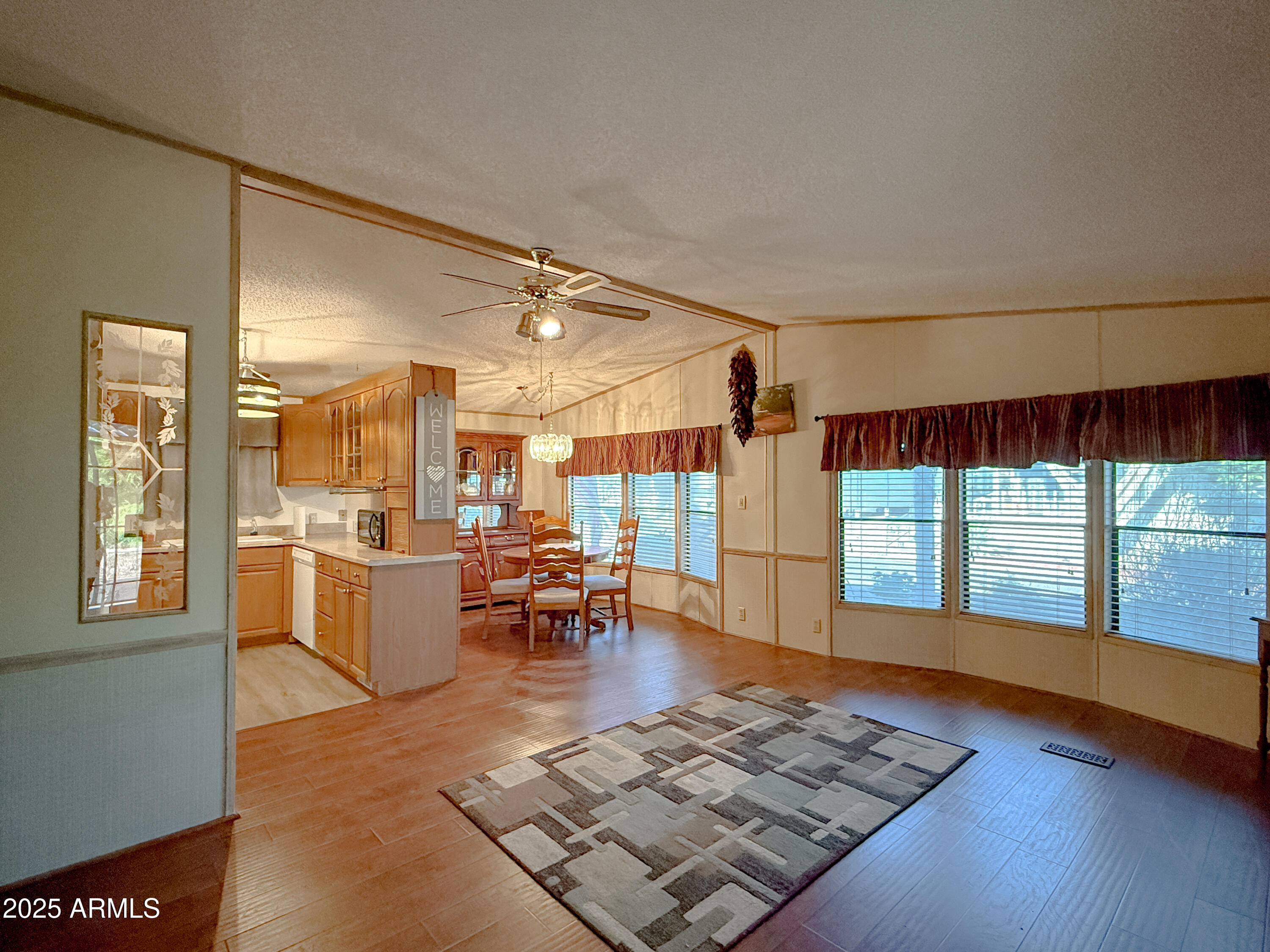 8600 E Broadway Road, 88