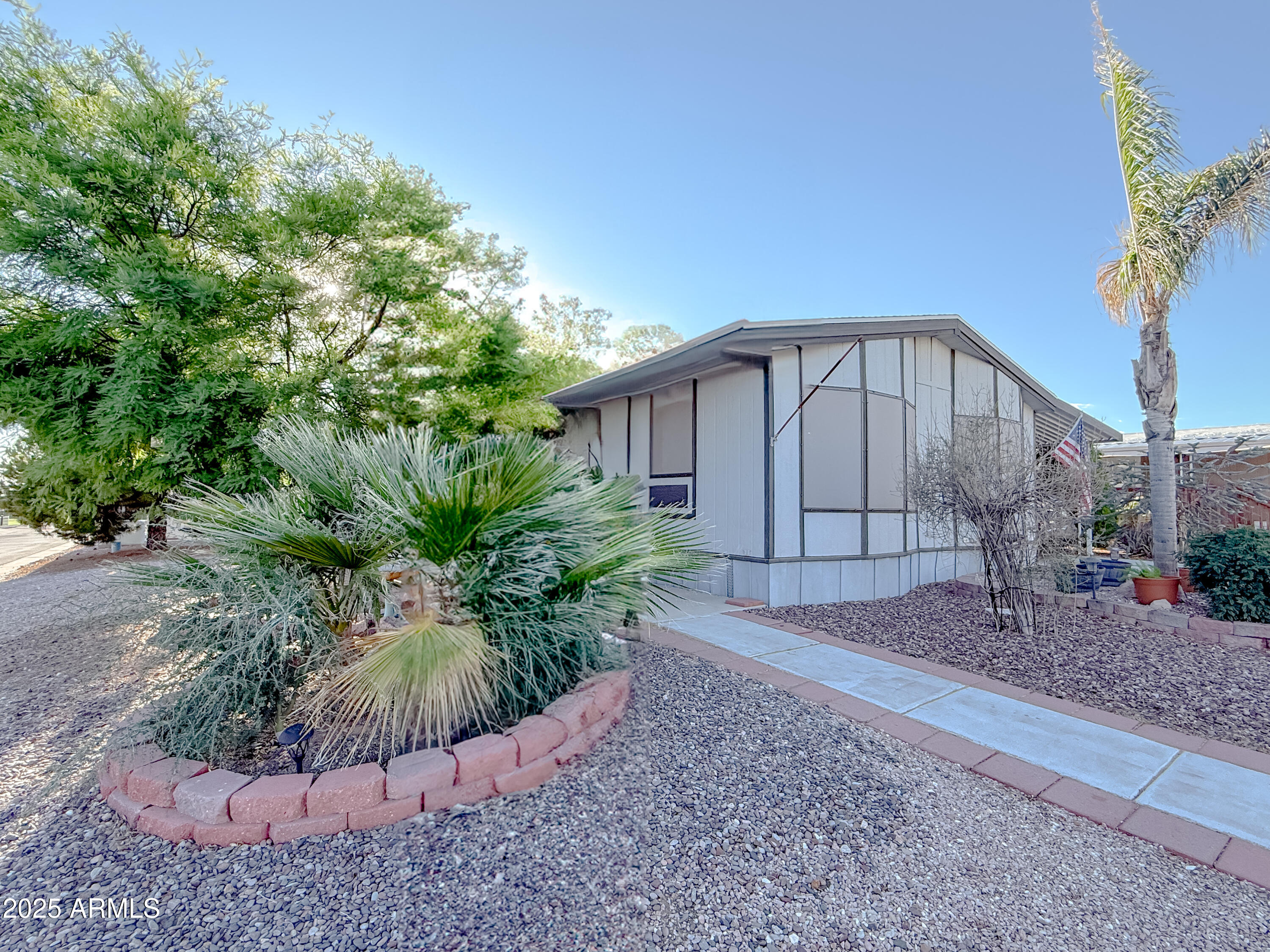 8600 E Broadway Road, 88