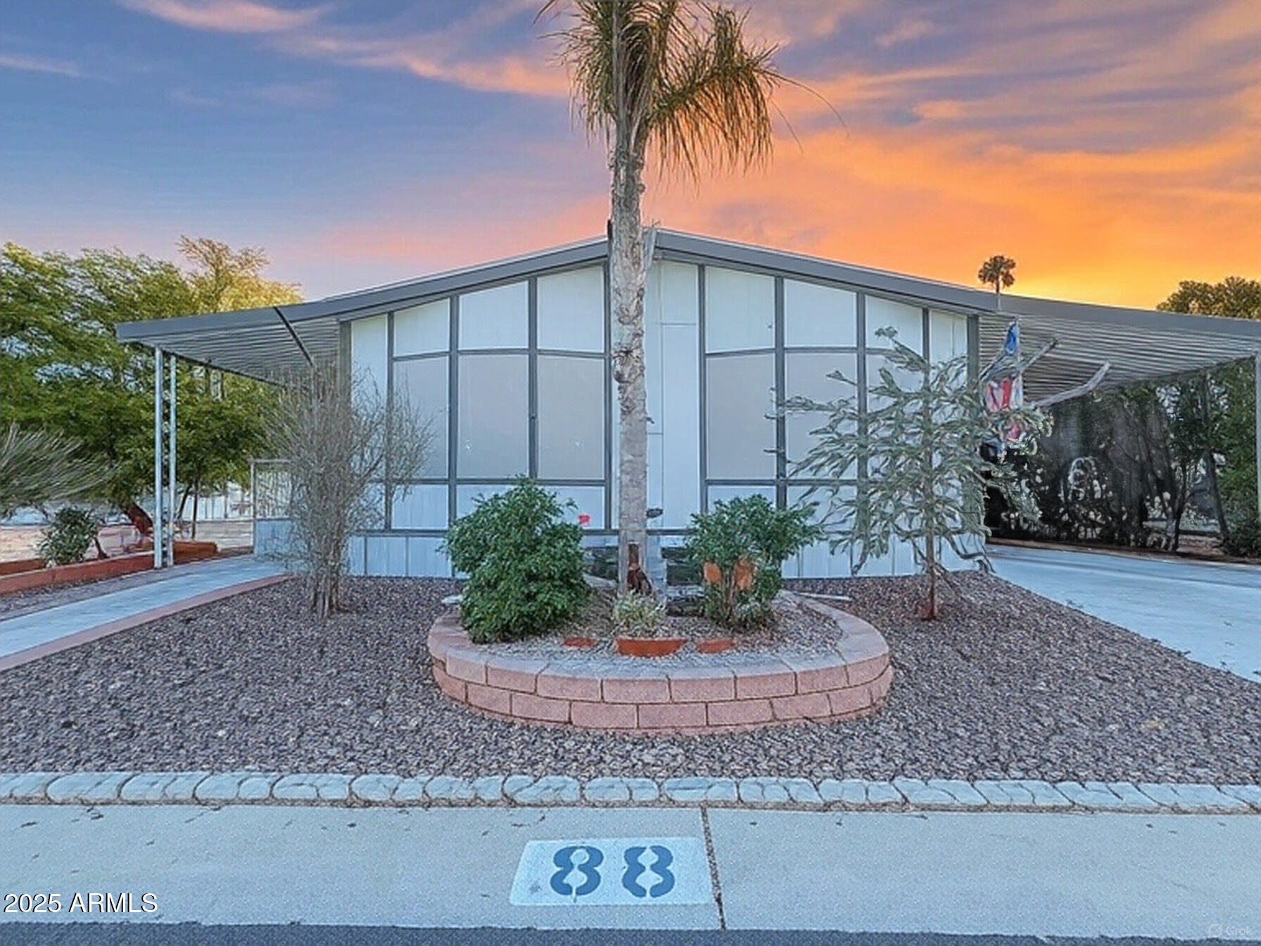 8600 E Broadway Road, 88