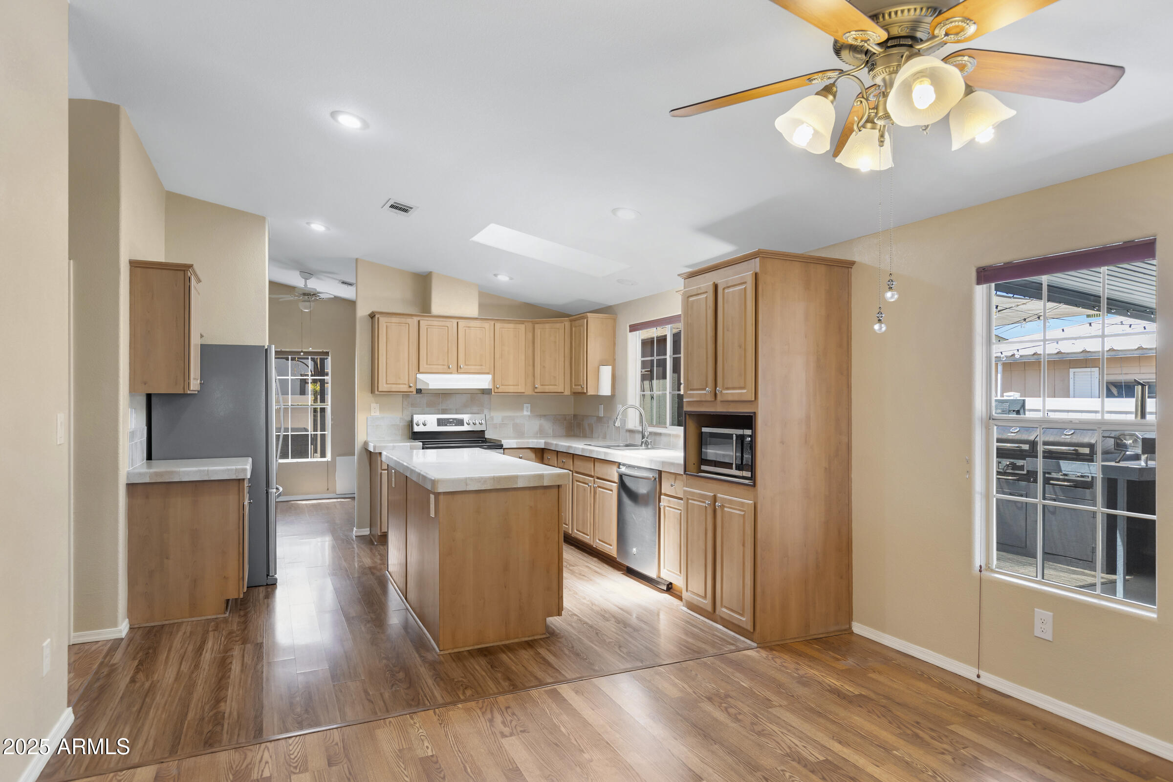 201 S Greenfield Road, 173