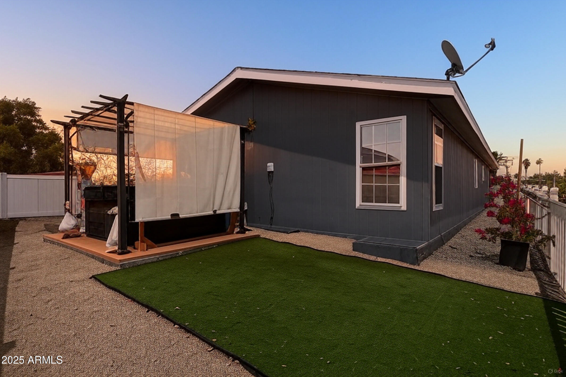 201 S Greenfield Road, 173